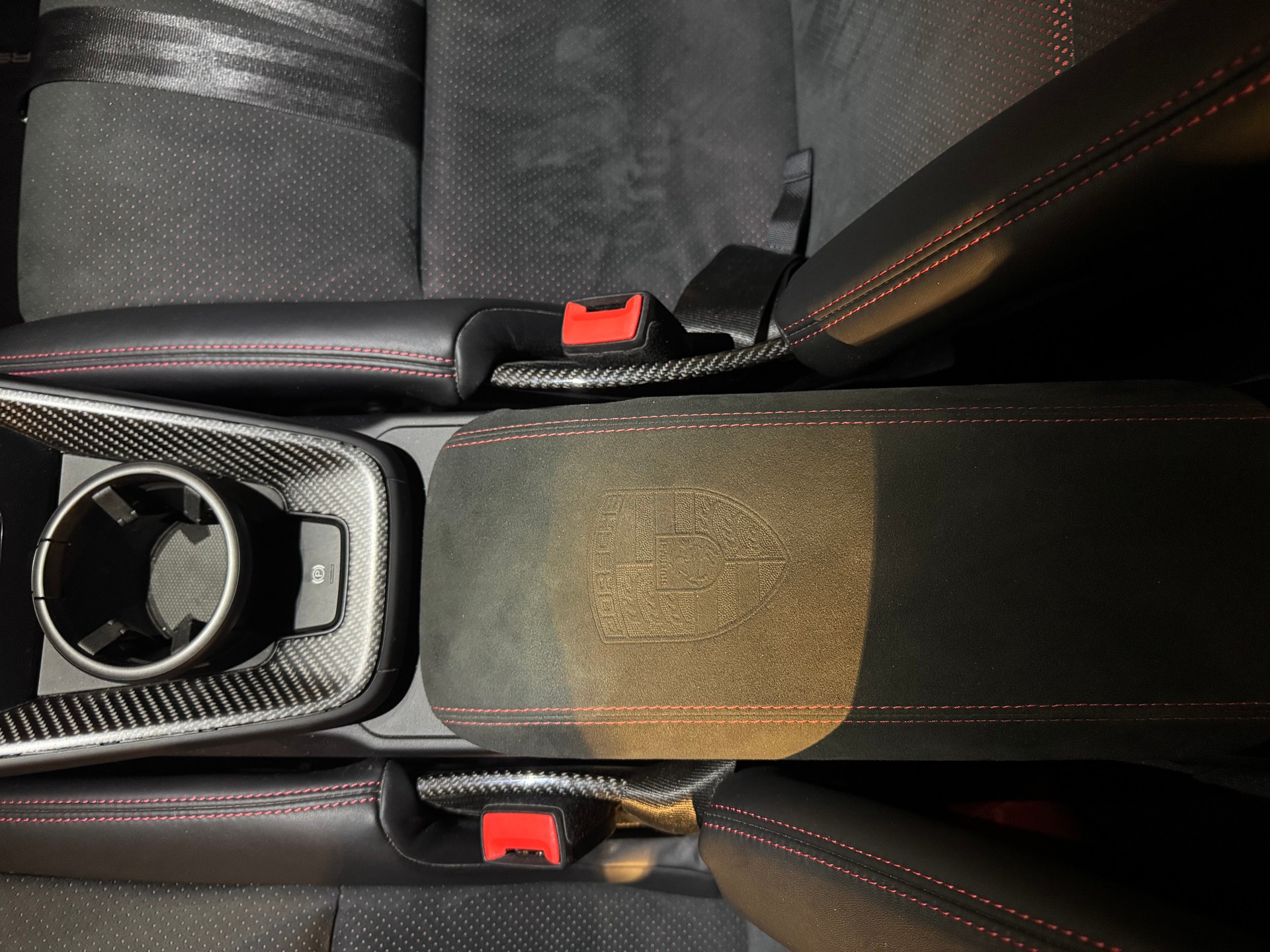 PORSCHE 911 GT3 RS-image-25