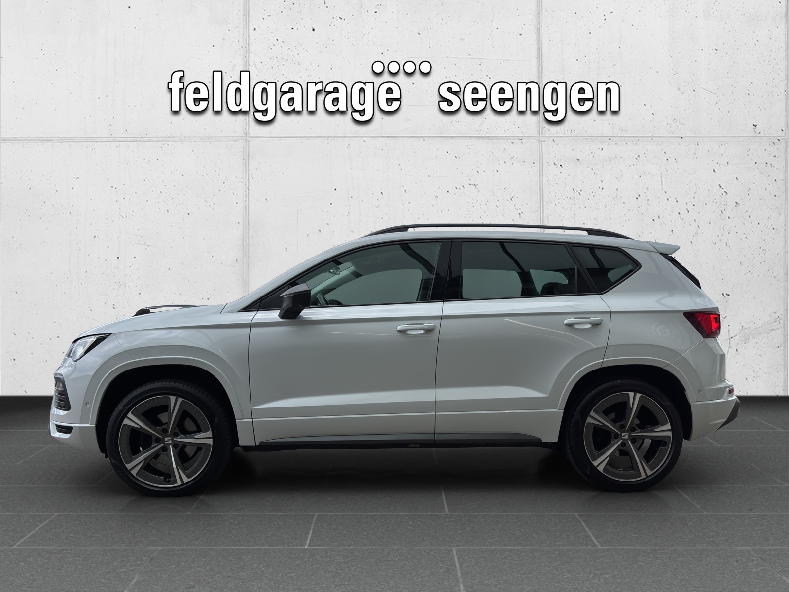 SEAT Ateca 2.0 TSI FR 4Drive DSG mit AHK & Standheizung-showroom-element-1