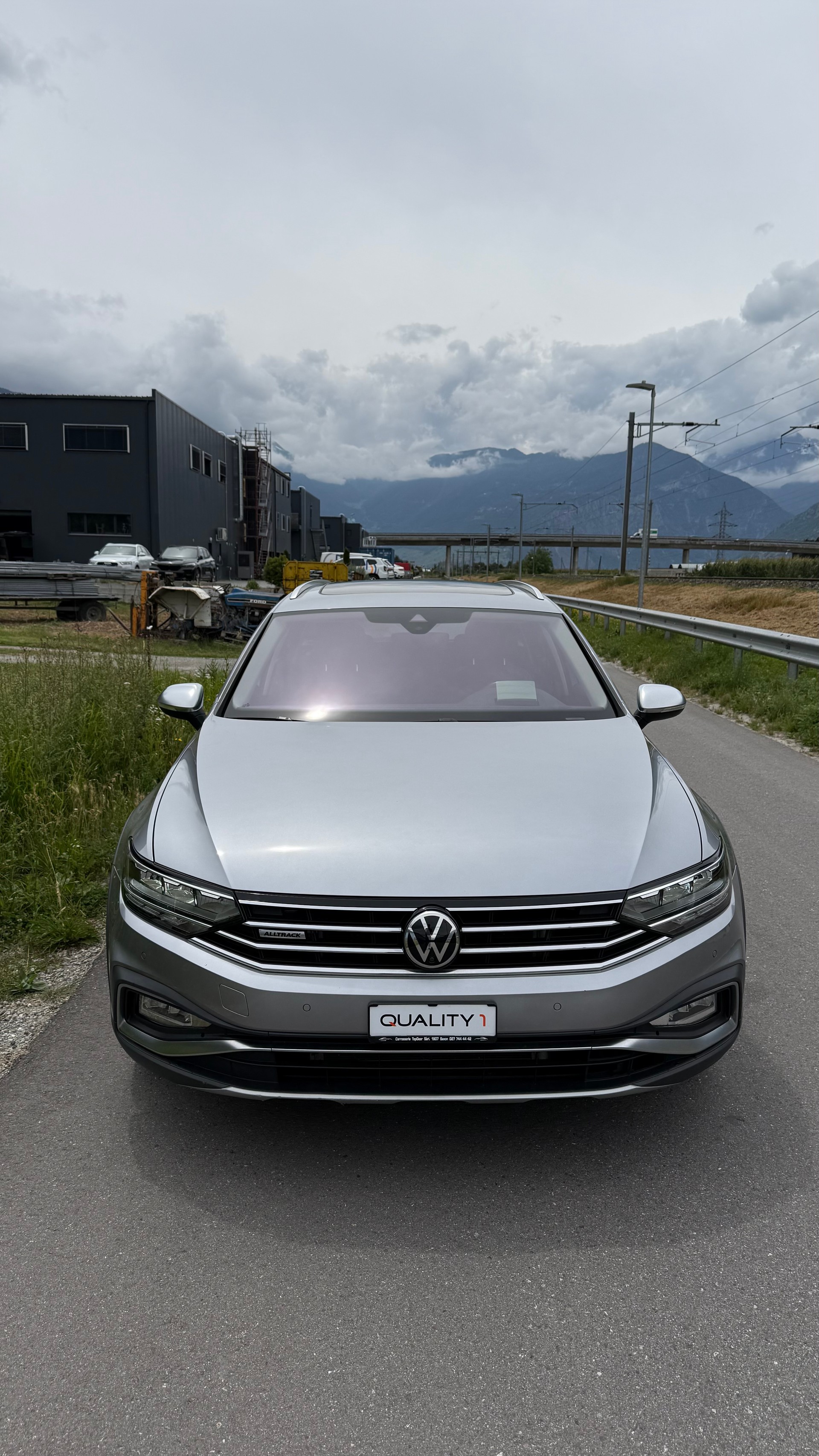 VW Passat Alltrack 2.0 TSI 4Motion DSG-image-1
