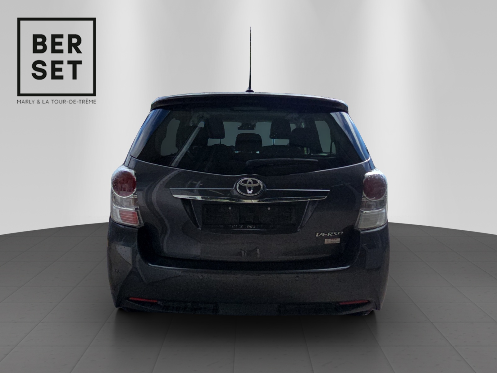 TOYOTA Verso 1.8 VVT-i Limited Edition 7P-showroom-element-3