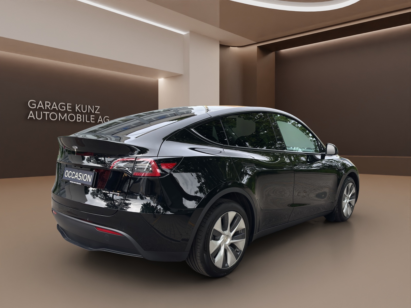 TESLA Model Y Long Range-image-4