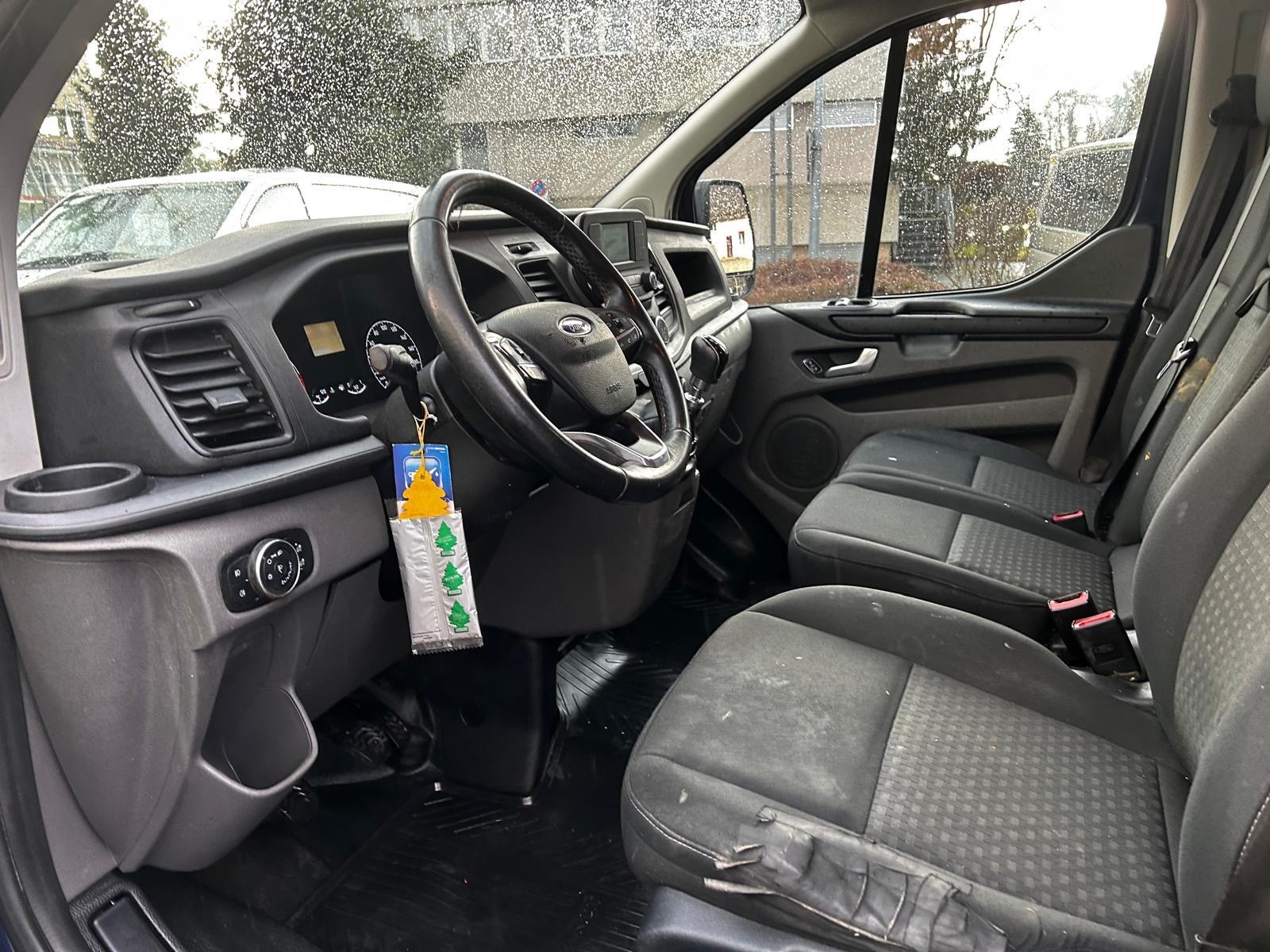 FORD TRANSIT CUSTOM-image-10