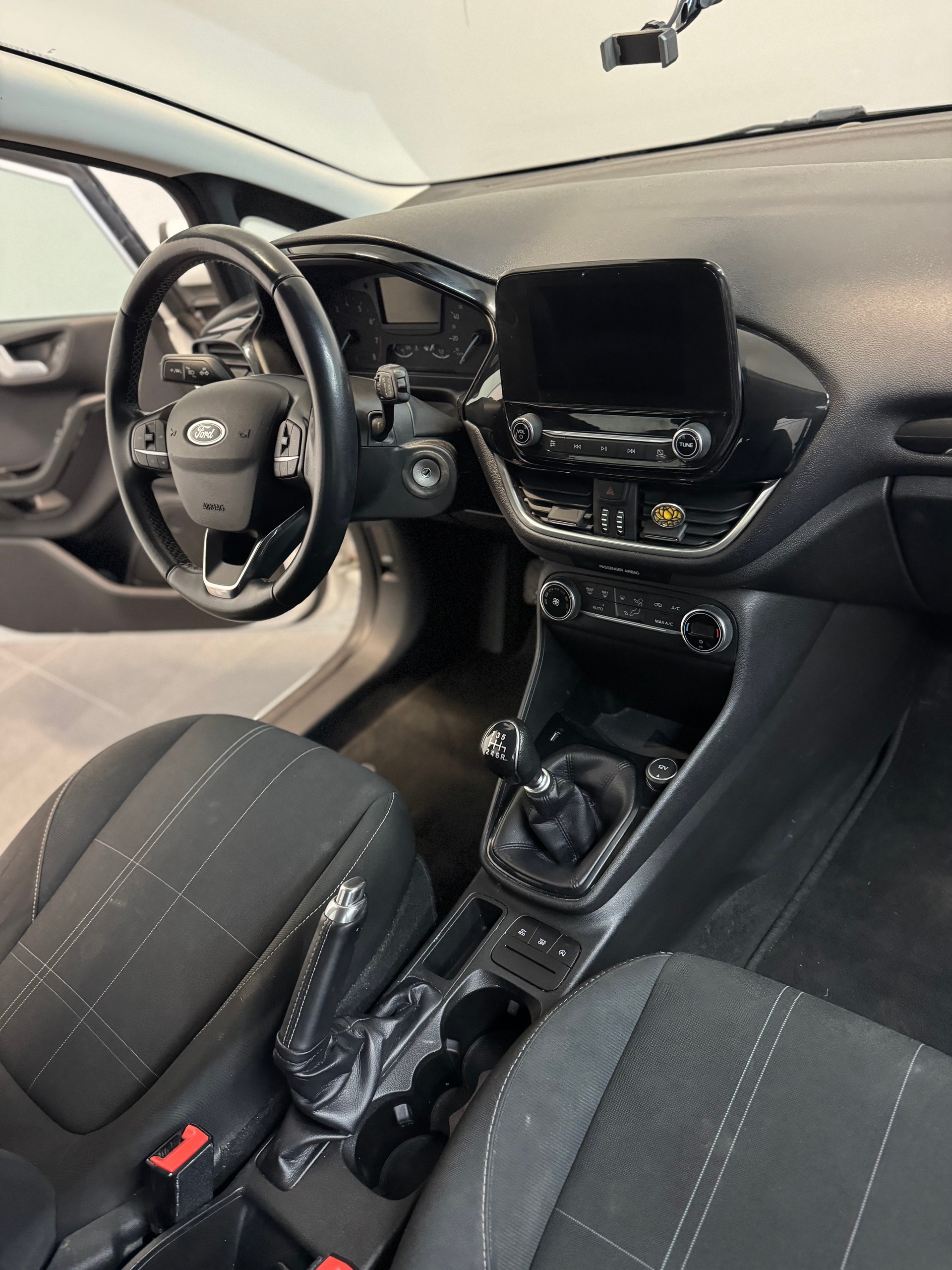 FORD Fiesta 1.0 SCTi Trend-image-3