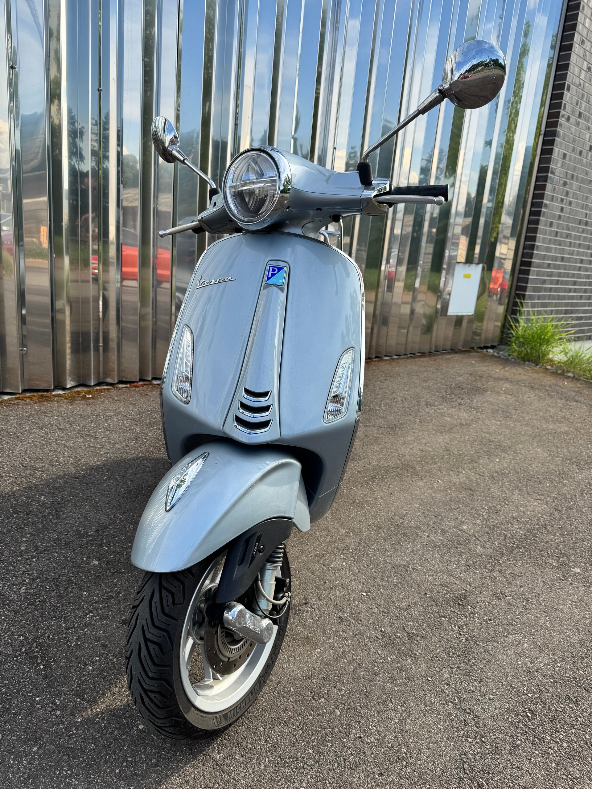 PIAGGIO Vespa 125 Primavera-image-3
