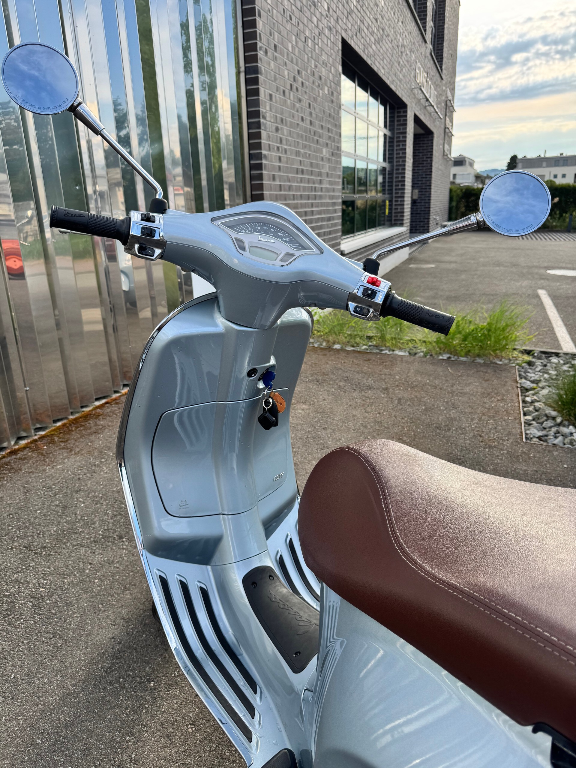 PIAGGIO Vespa 125 Primavera-image-5