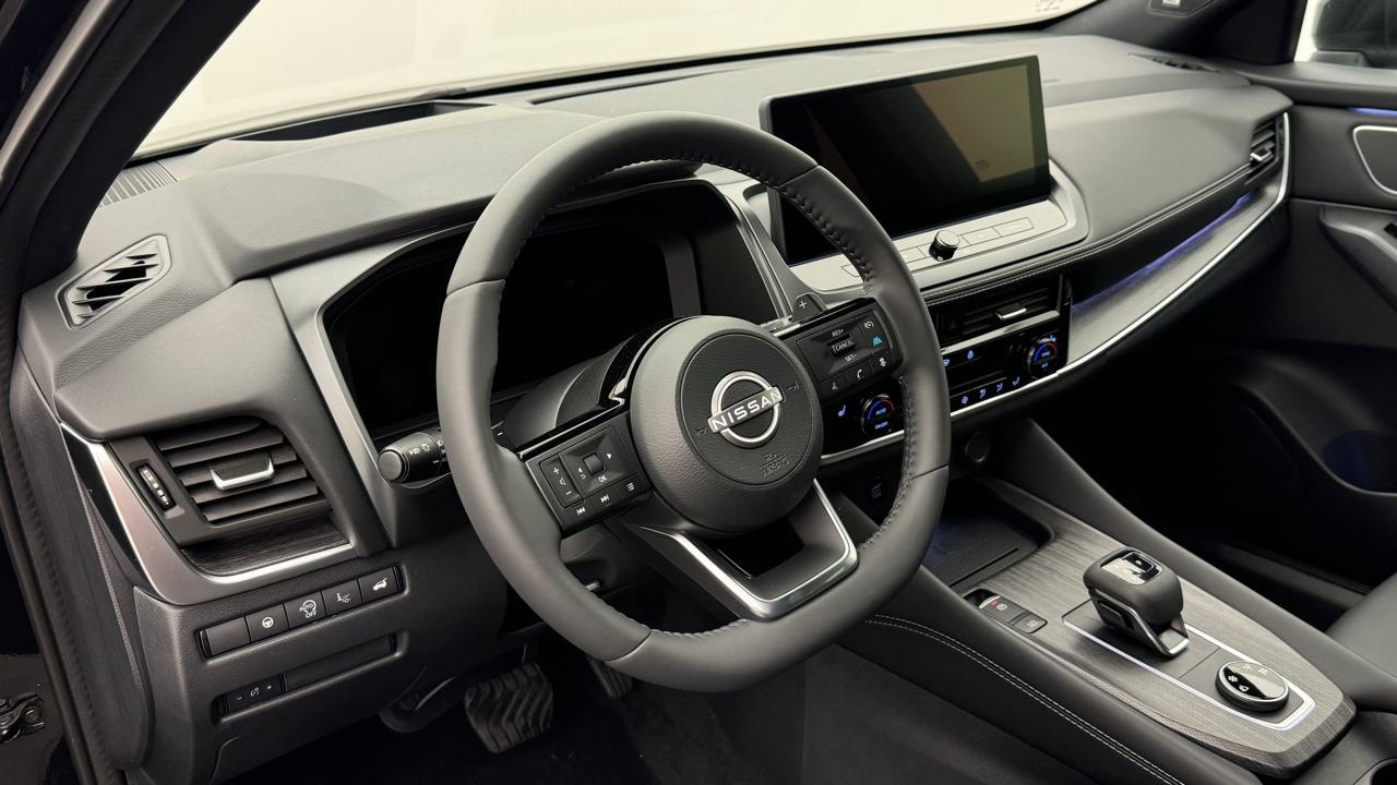 NISSAN Qashqai 1.3 DIG-T MHEV Tekna Xtronic 4x4-image-6