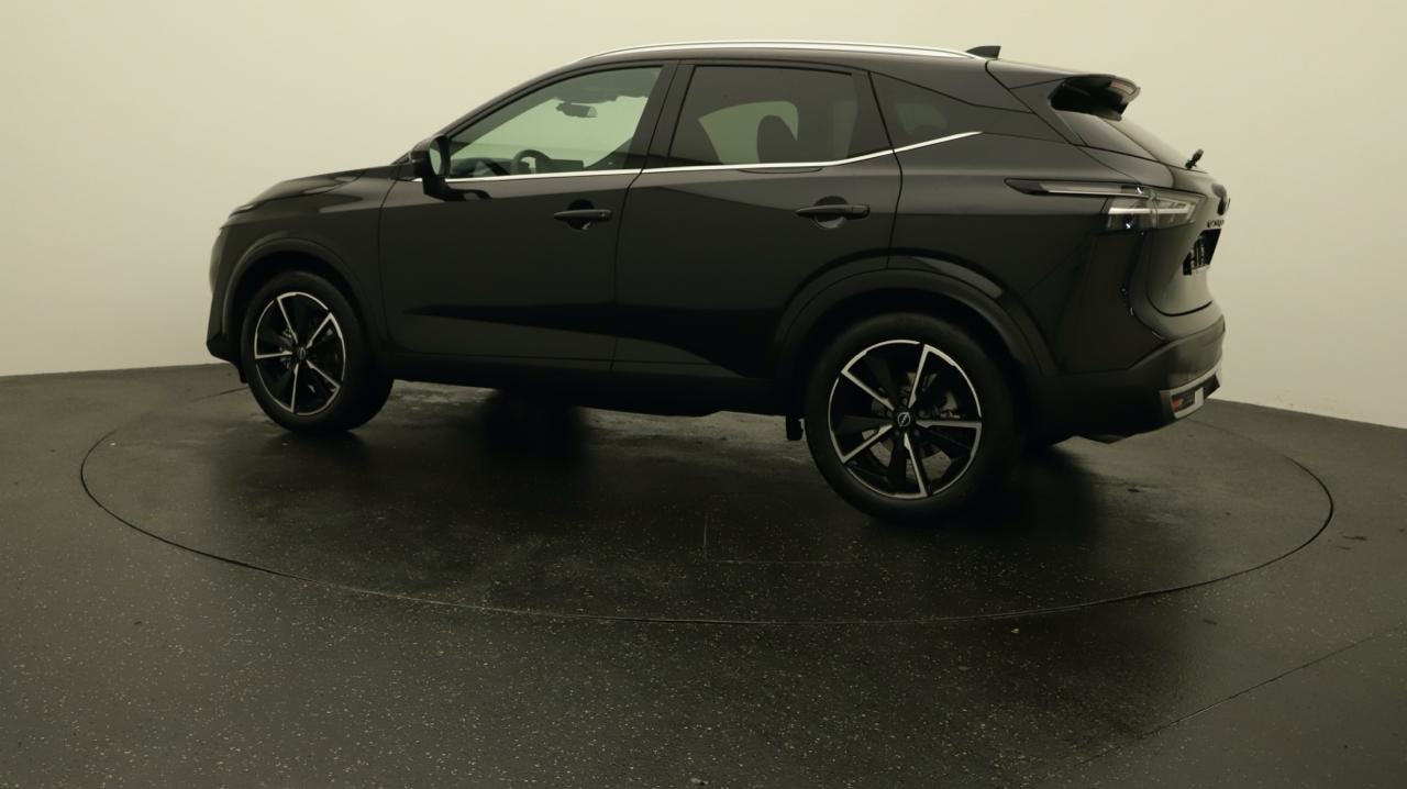NISSAN Qashqai 1.3 DIG-T MHEV Tekna Xtronic 4x4-showroom-element-2