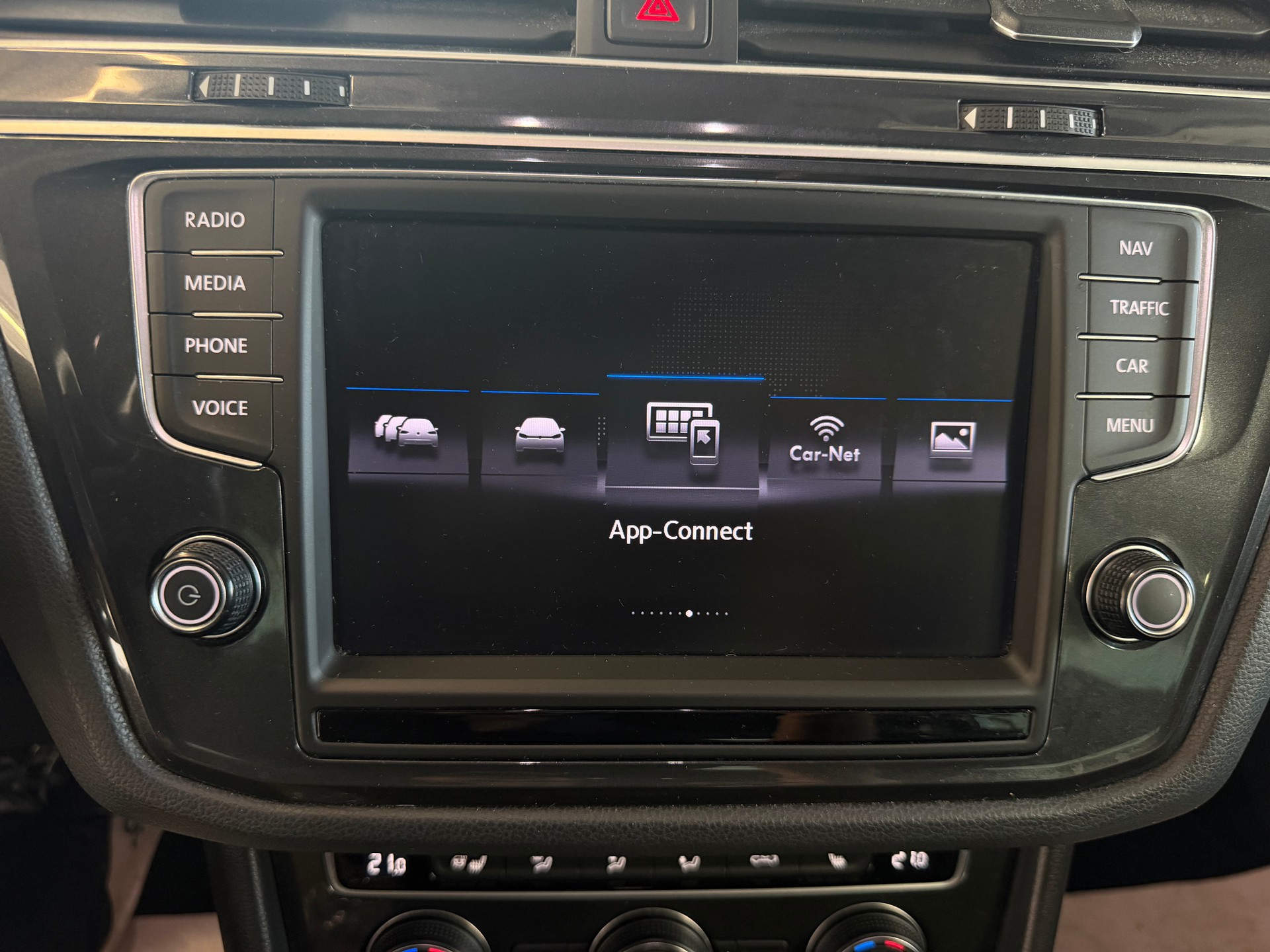 VW Tiguan 2.0TSI Highline 4Motion DSG | Ab MFK 05.2025 | RF-Kamera | Active Info Display-image-16