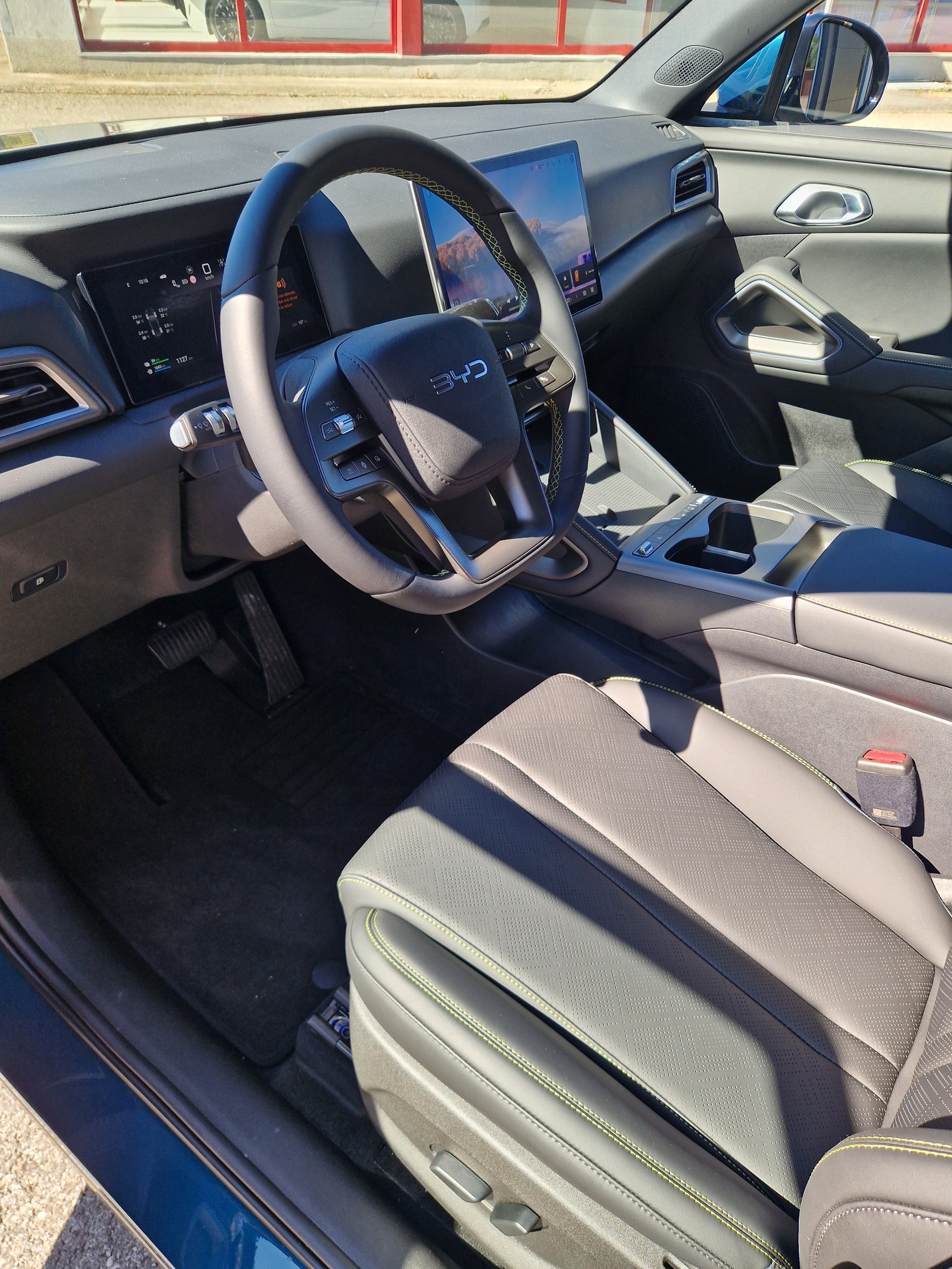 BYD Atto 2 DM-i Boost-image-5