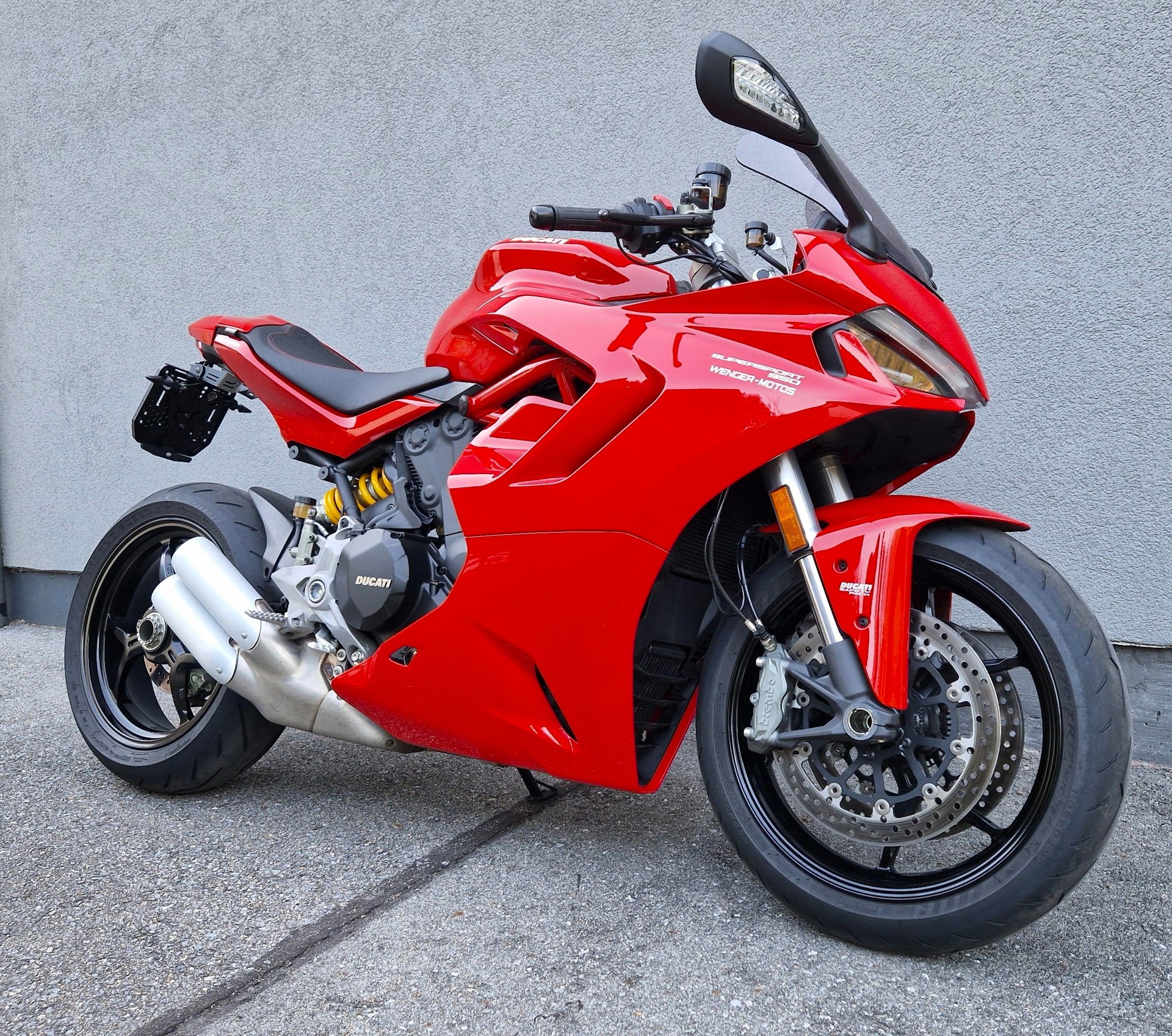 DUCATI Supersport-image-1