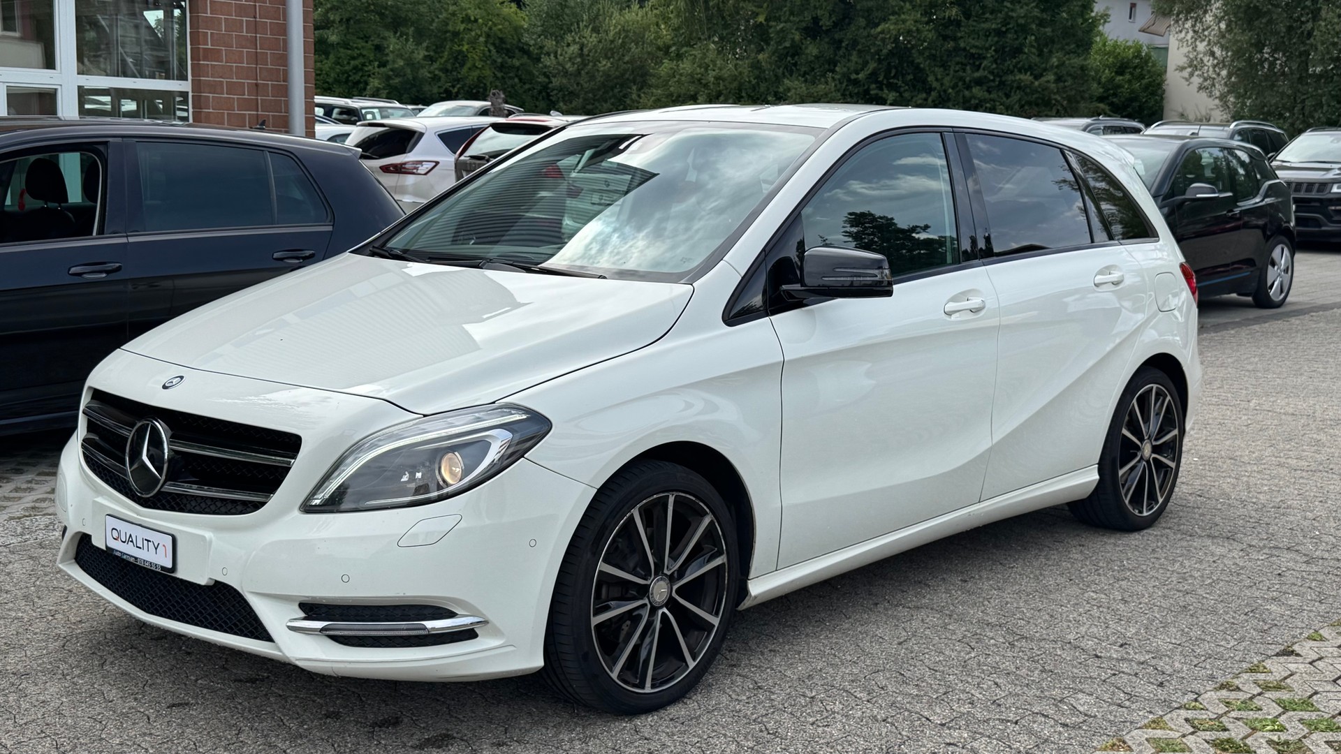 MERCEDES-BENZ B 180 CDI