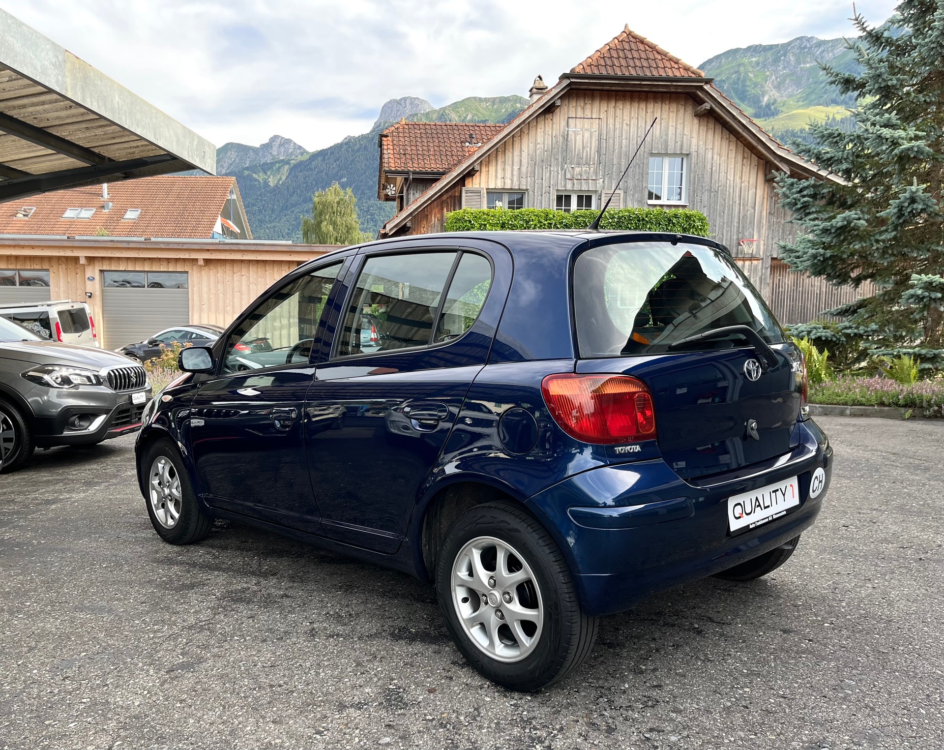 TOYOTA Yaris 1.3 Linea Sol-image-4