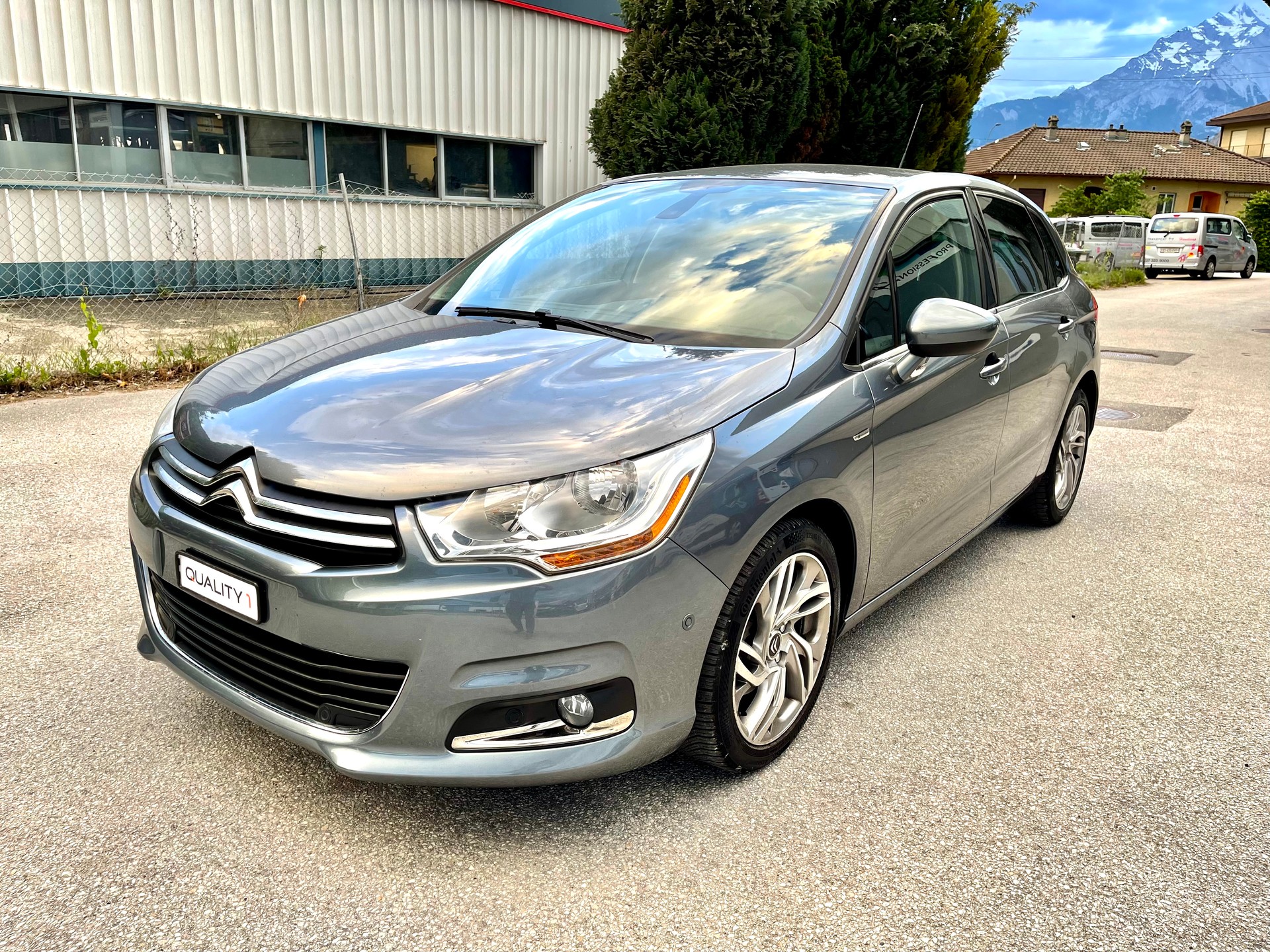 CITROEN C4 Berline 1.6 VTi Exclusive-image-23