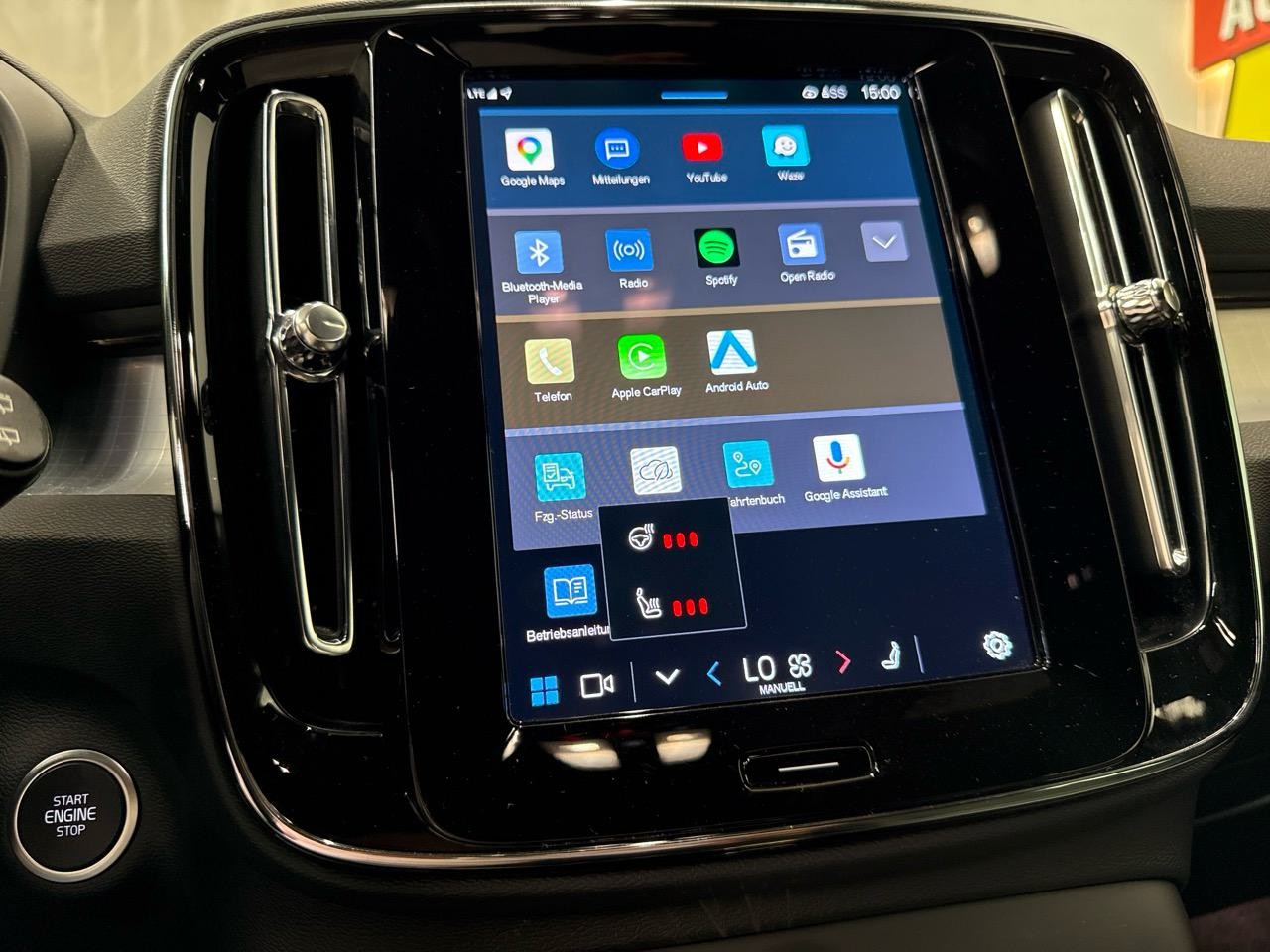 VOLVO XC40 B3 Benzin Mild Hybrid Plus Dark DCT-image-10