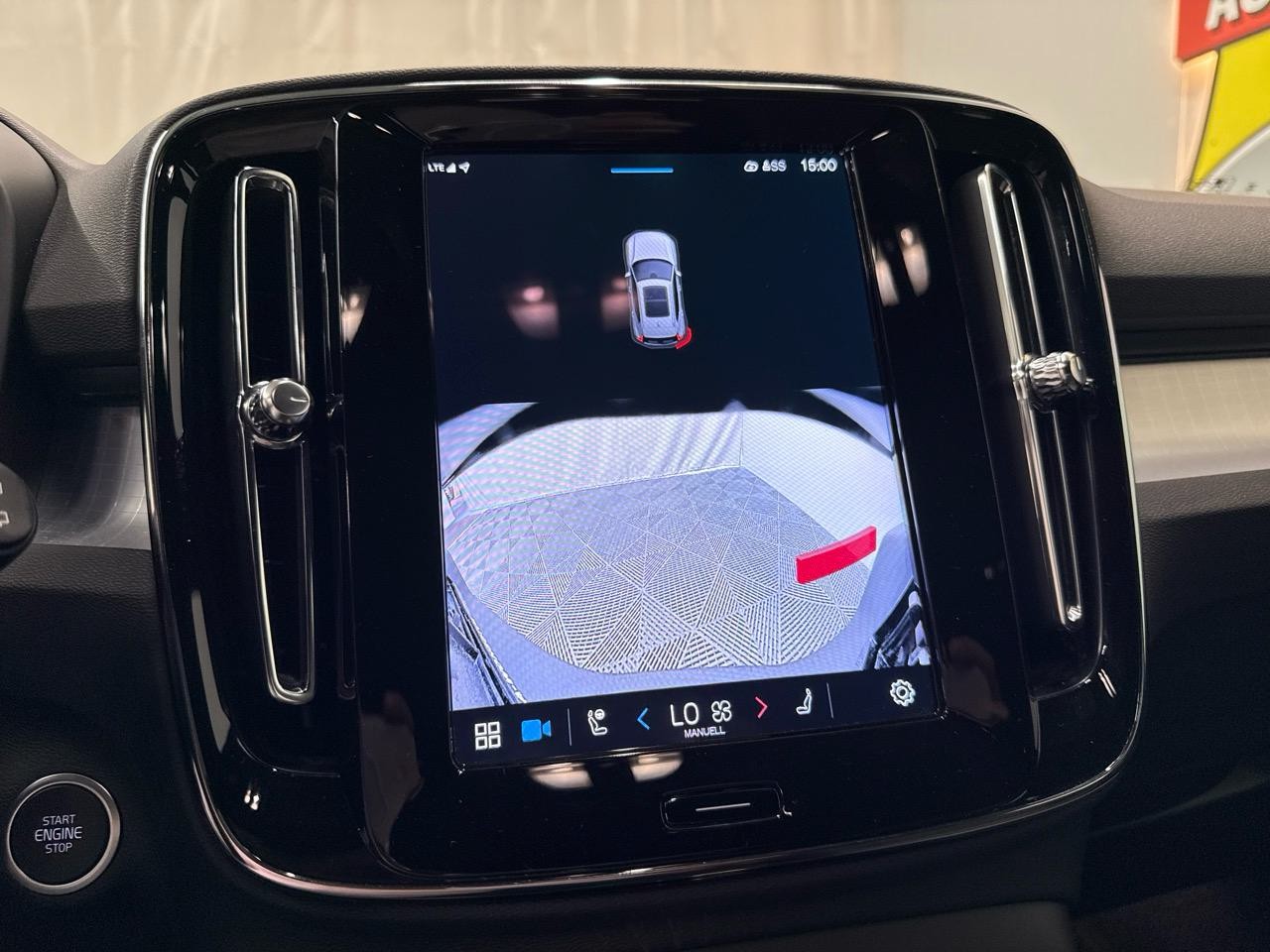 VOLVO XC40 B3 Benzin Mild Hybrid Plus Dark DCT-image-9
