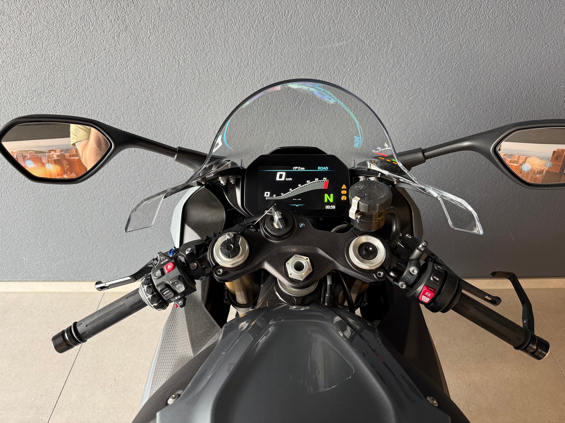 BMW S 1000 RR-image-9
