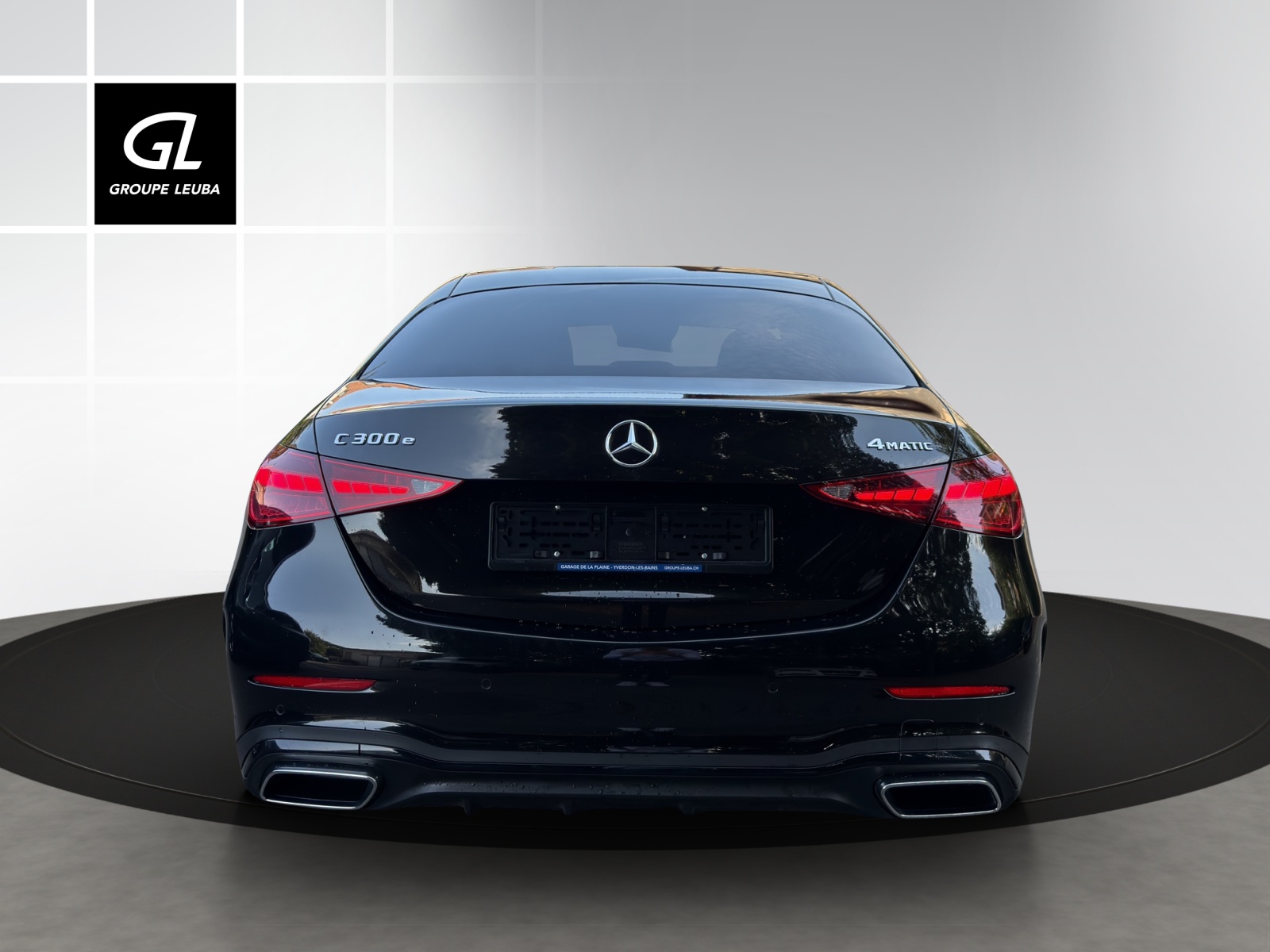 MERCEDES-BENZ C 300e 4 Matic-showroom-element-3