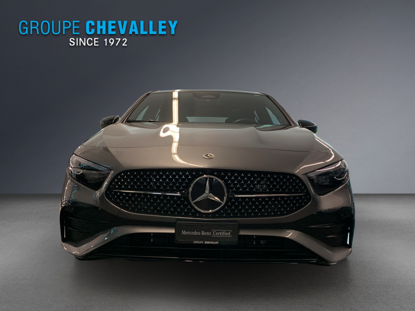 MERCEDES-BENZ A 250 e EQ Star 8G-DCT-showroom-element-1