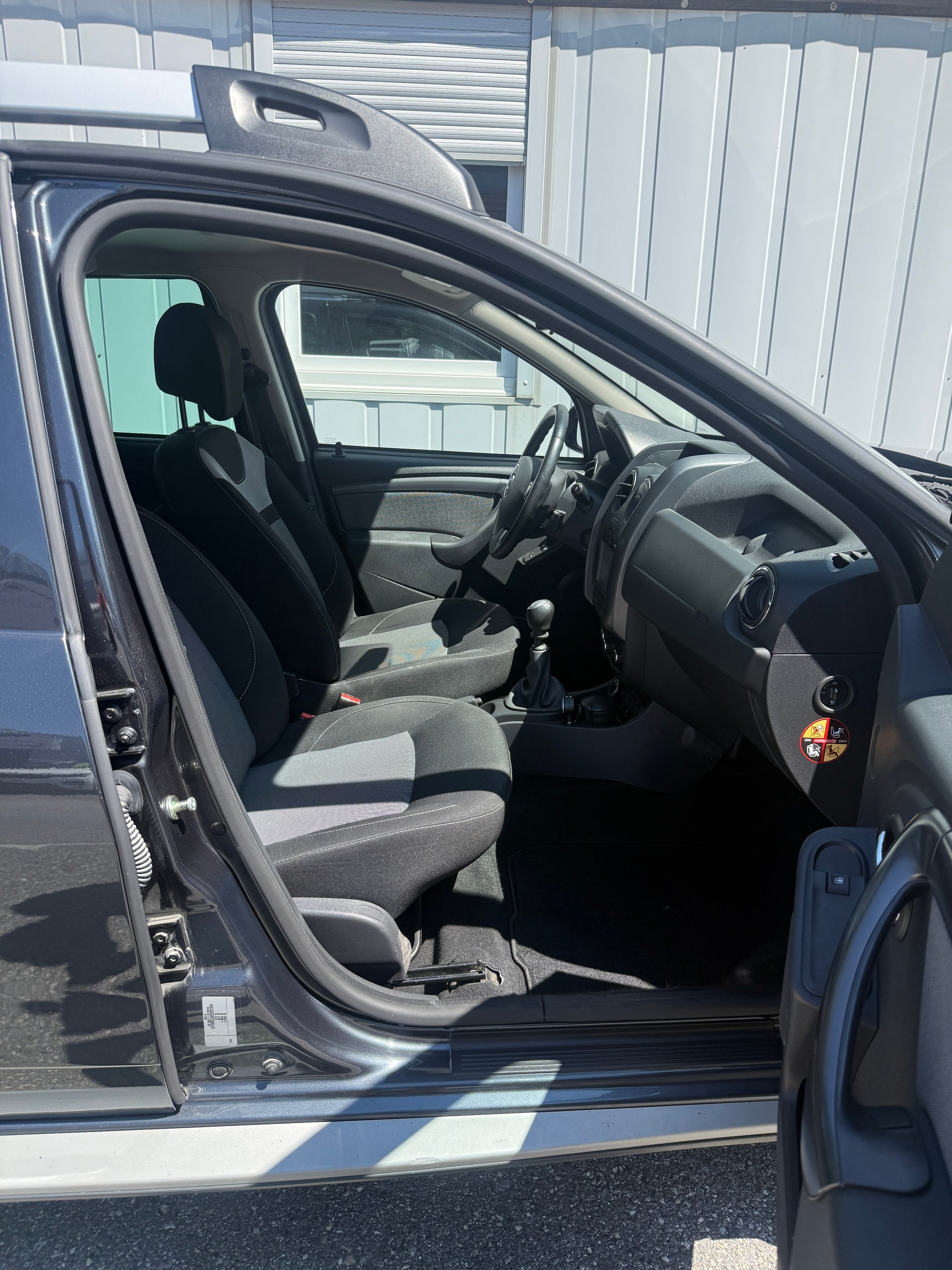 DACIA Duster 1.2 T Privilège 4x4 *ANHÄNGERKUPPLUNG*KLIMA*TEMPOMAT*MFK FRISCH-image-14