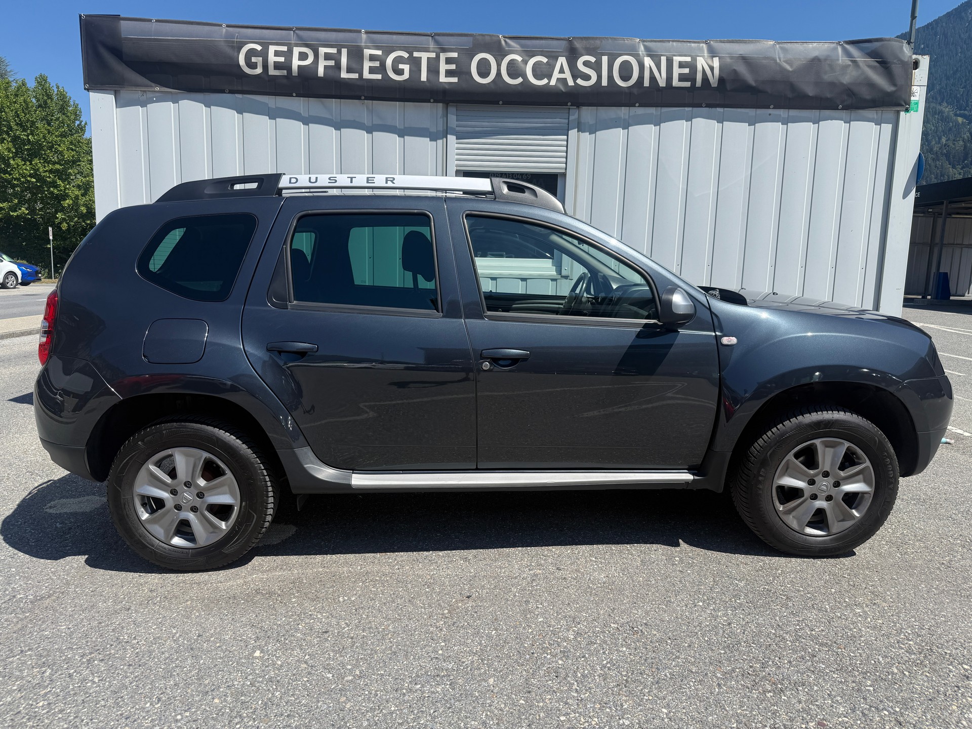 DACIA Duster 1.2 T Privilège 4x4 *ANHÄNGERKUPPLUNG*KLIMA*TEMPOMAT*MFK FRISCH-showroom-element-2