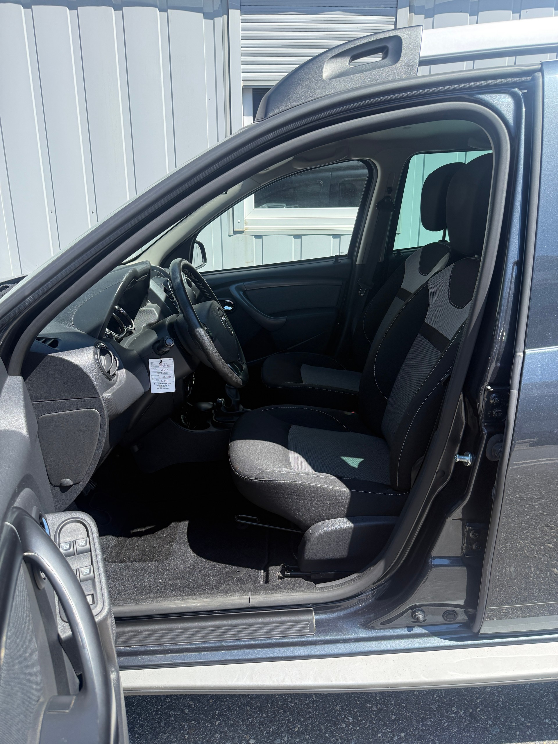 DACIA Duster 1.2 T Privilège 4x4 *ANHÄNGERKUPPLUNG*KLIMA*TEMPOMAT*MFK FRISCH-image-11