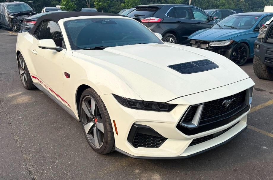 FORD Mustang GT 5.0 60th Anniversary