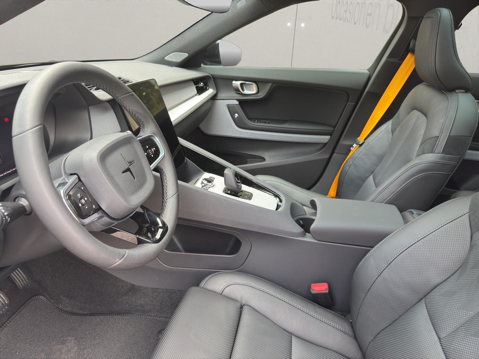 POLESTAR 2 Long Range Dual Motor Performance Prime-image-9