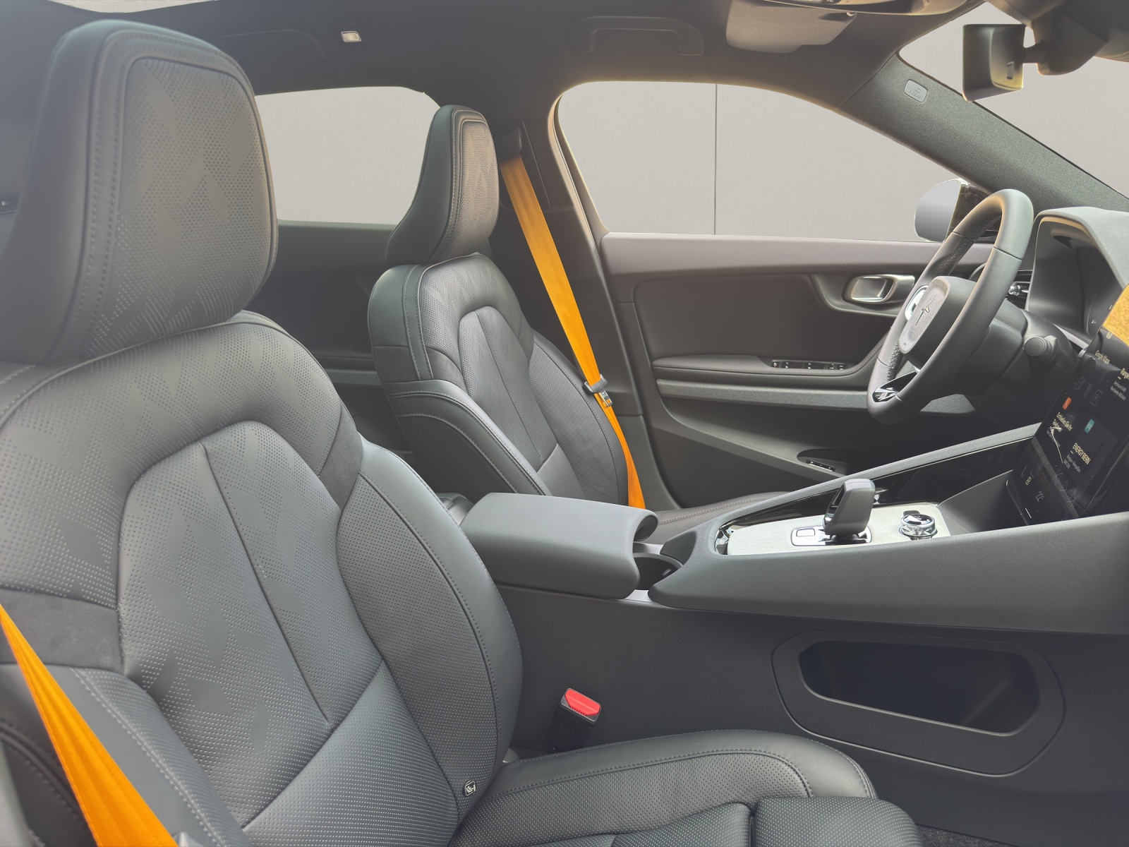 POLESTAR 2 Long Range Dual Motor Performance Prime-image-10