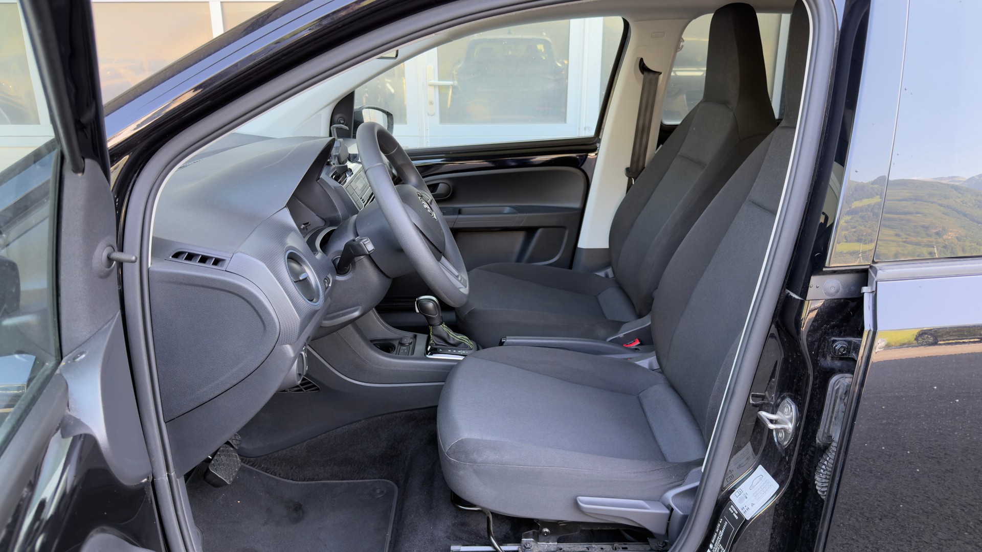 SKODA Citigo-e iV Ambition-image-13