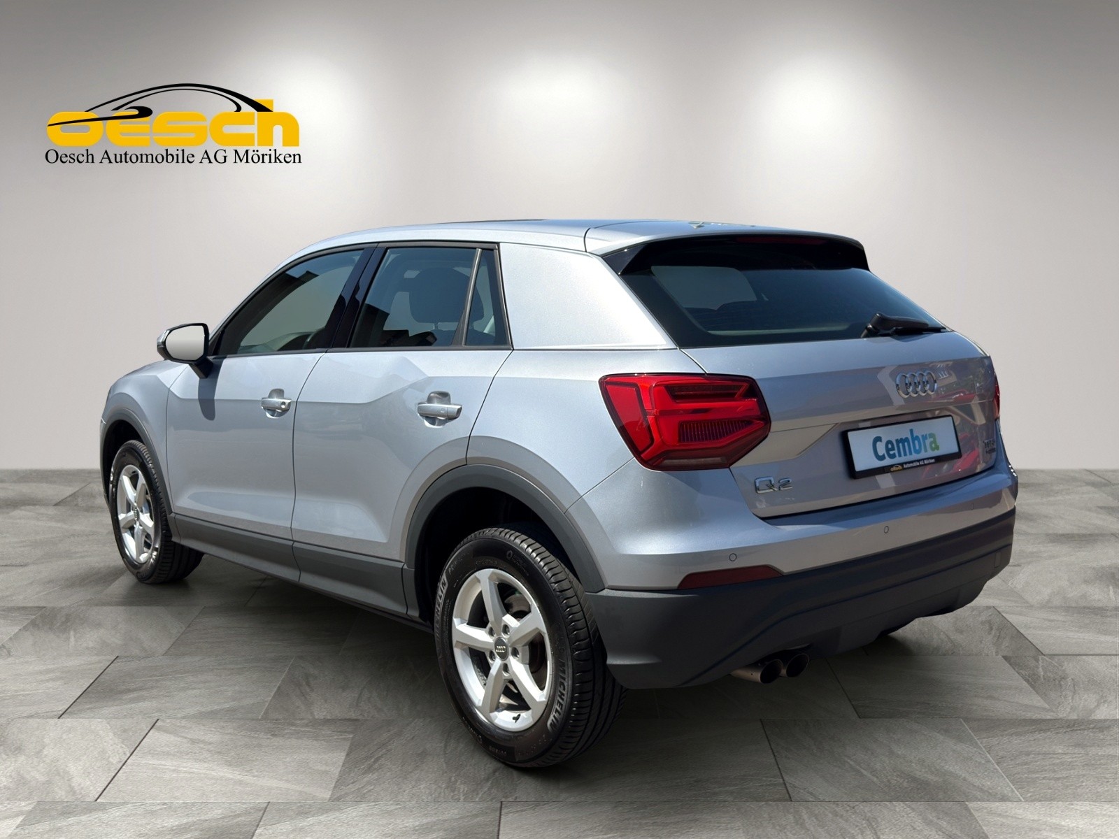 AUDI Q2 2.0 TFSI quattro S-Tronic-showroom-element-2