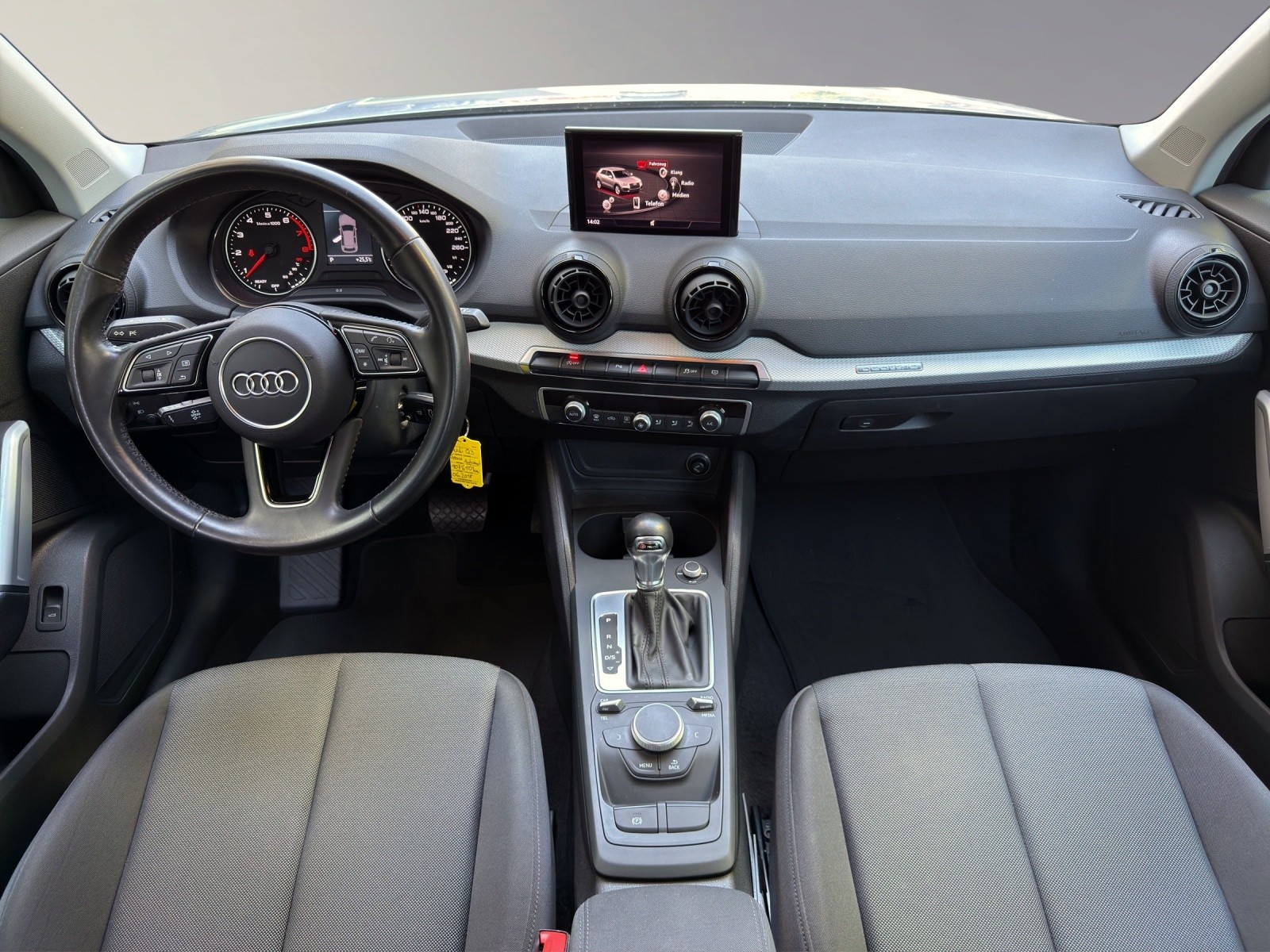 AUDI Q2 2.0 TFSI quattro S-Tronic-image-11