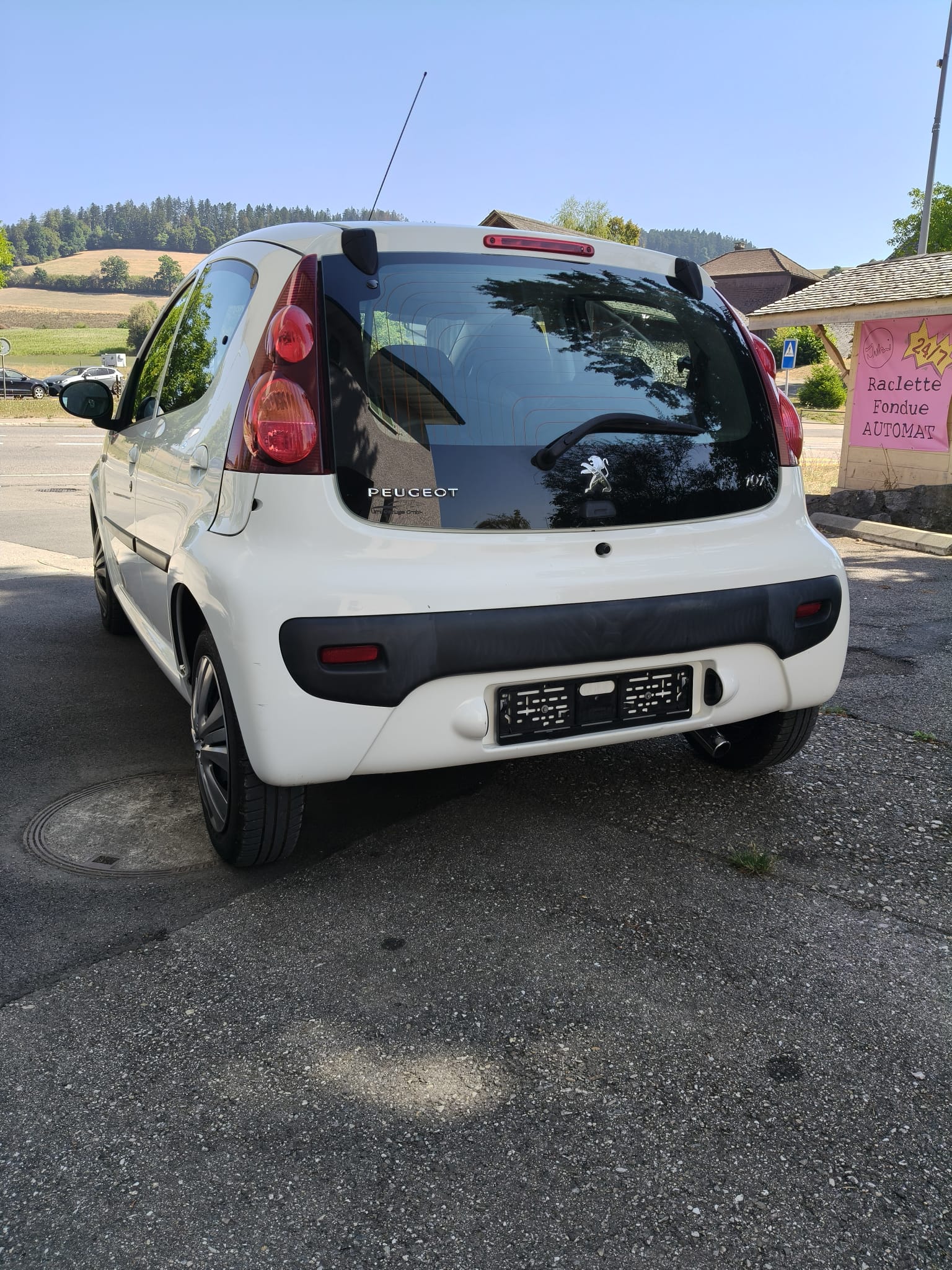 PEUGEOT 107 1.0 Active-image-3
