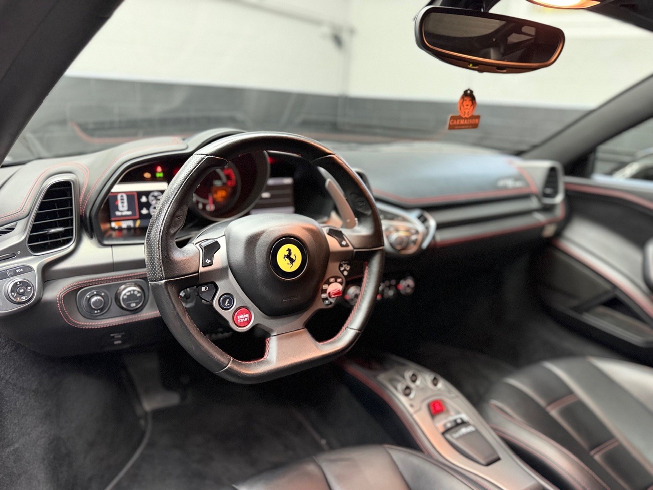 FERRARI 458 Italia 4.5 V8 Black Beast-image-12
