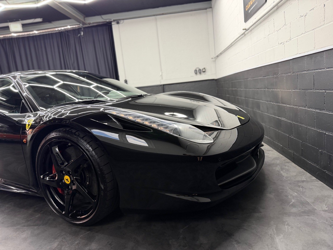 FERRARI 458 Italia 4.5 V8 Black Beast-image-8