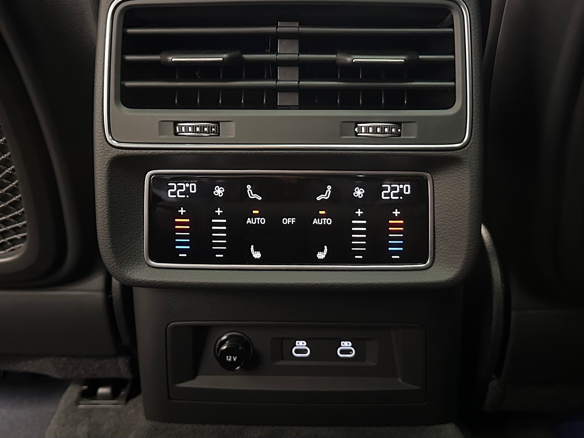 AUDI Q7 50 TDI quattro S Line tiptronic-image-13