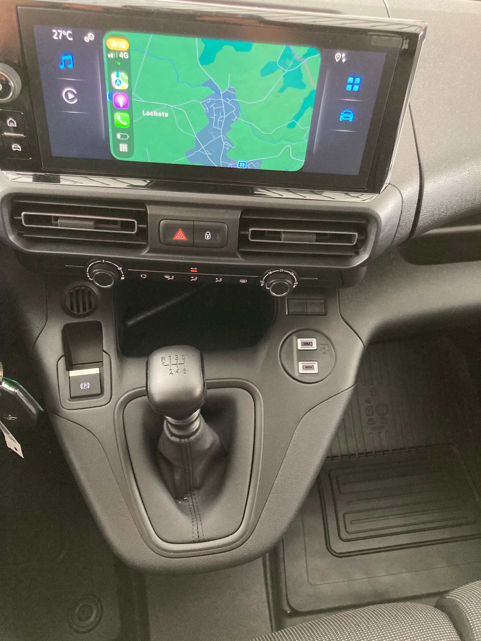 TOYOTA Proace City Van 1.5D Advanced Medium-image-12