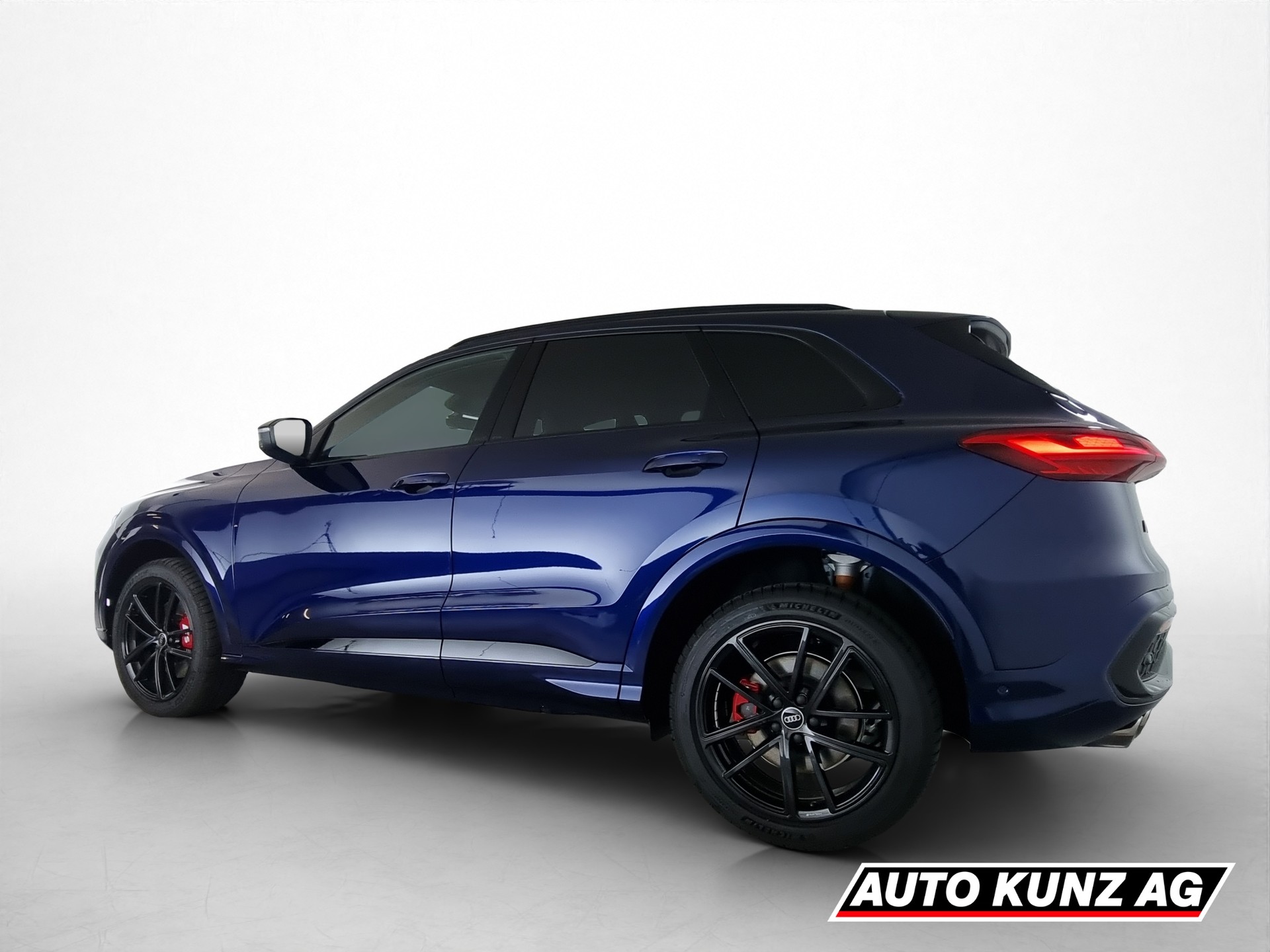 AUDI SQ5 TFSI quattro S-tronic-showroom-element-3