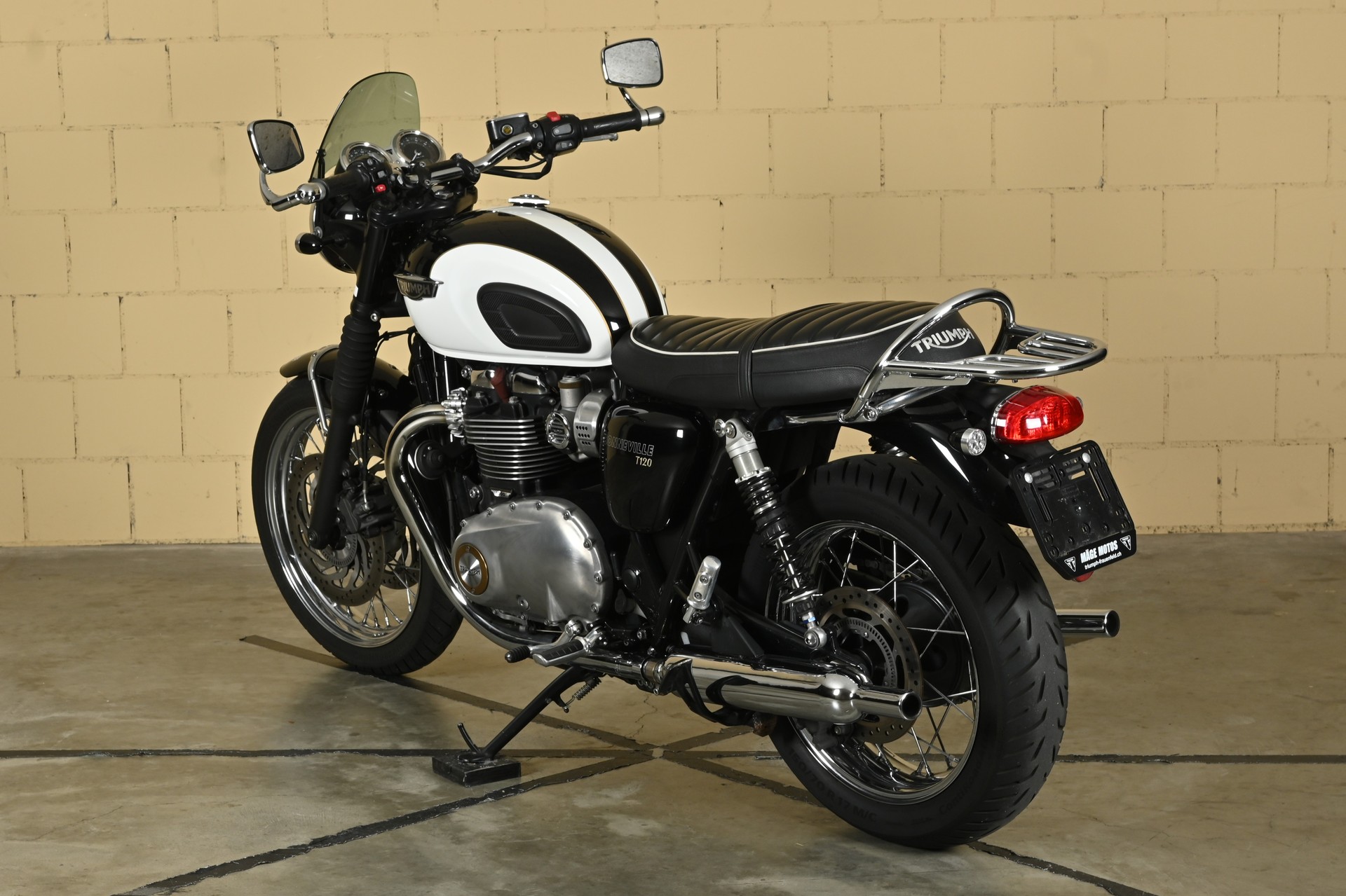 TRIUMPH Bonneville T120 ABS-image-8