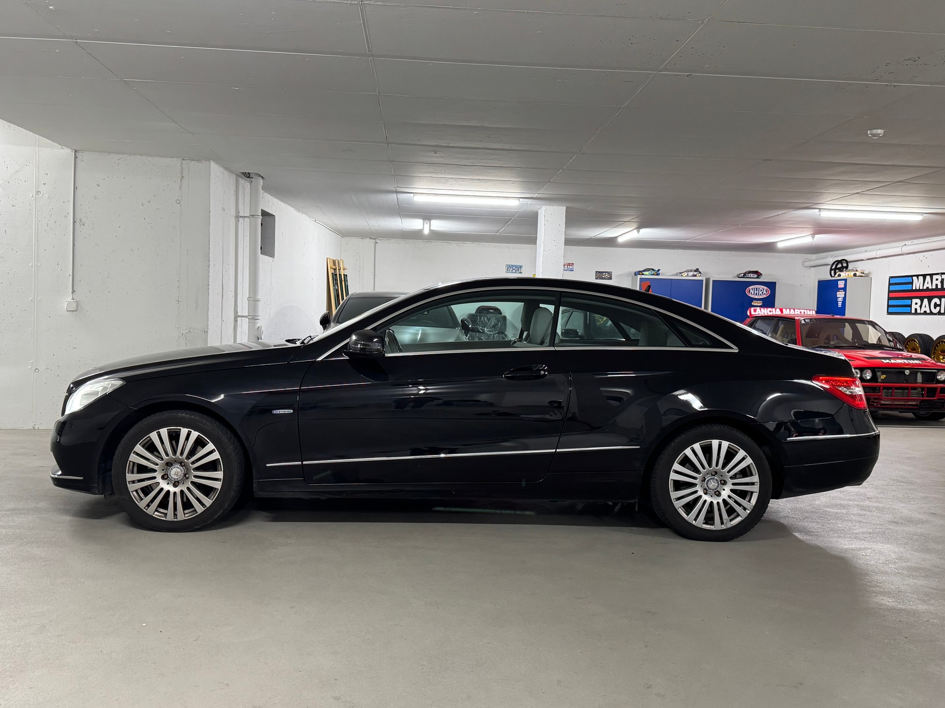 MERCEDES-BENZ E 350 CGI BlueEfficiency 7G-Tronic-image-3