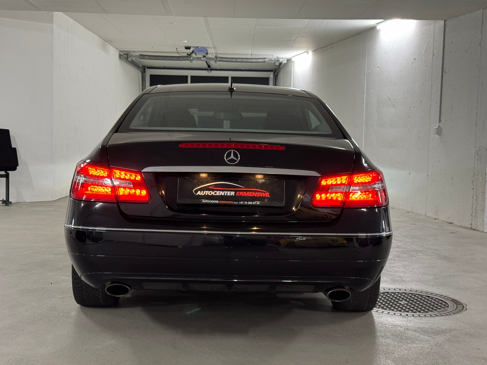 MERCEDES-BENZ E 350 CGI BlueEfficiency 7G-Tronic-image-5