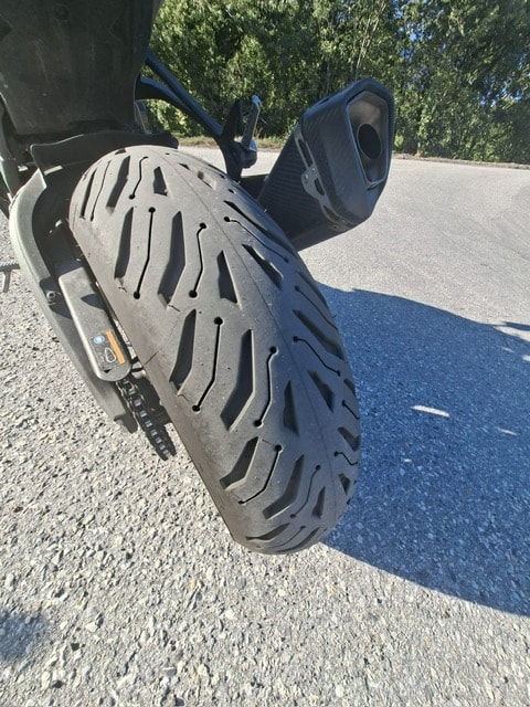 KAWASAKI Ninja ZX-10R-image-2
