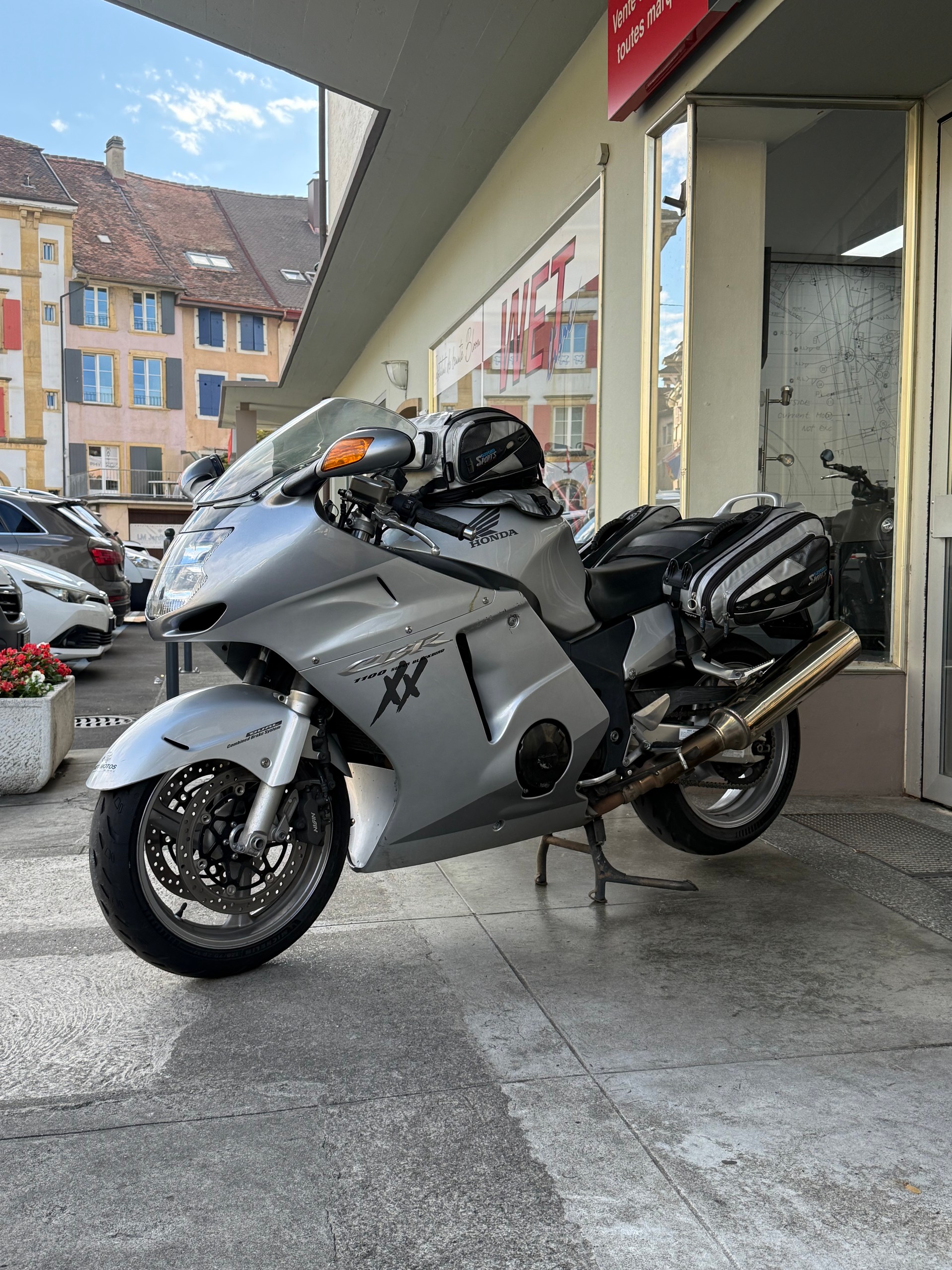 HONDA CBR 1100 X X FI-image-2