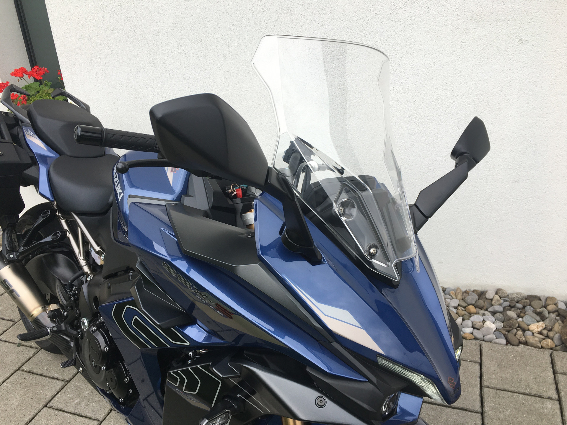 SUZUKI GSX-S 1000 GT Travel-image-1