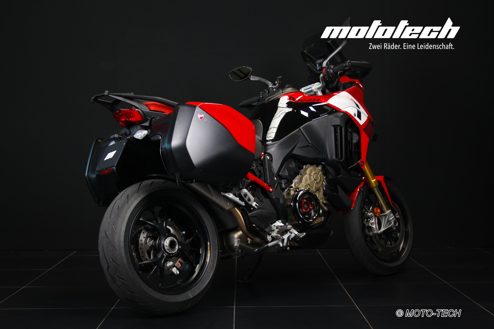 DUCATI Multistrada V4 Pikes Peak-image-2