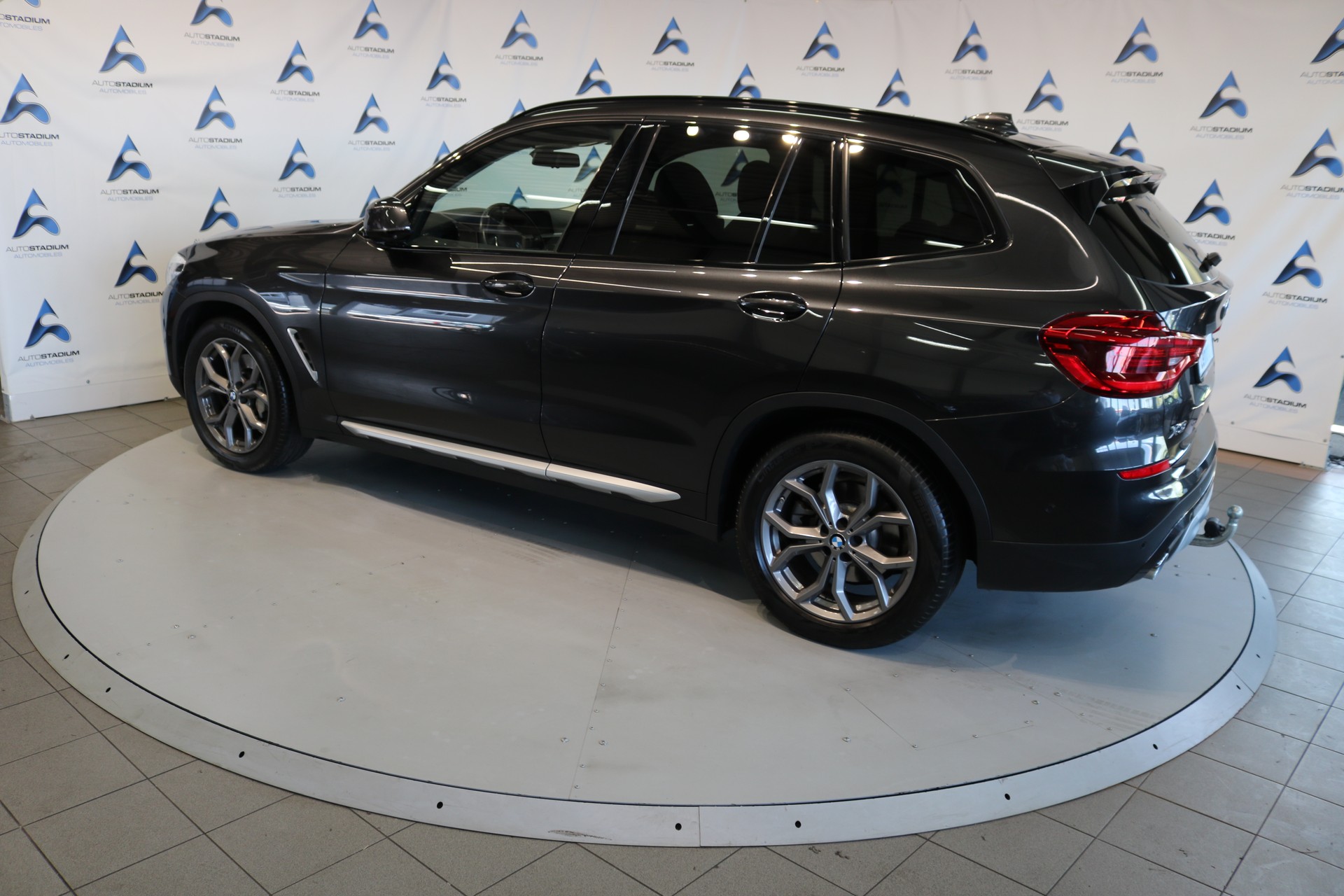 BMW X3 xDrive 30i Luxury Line Steptronic-image-16