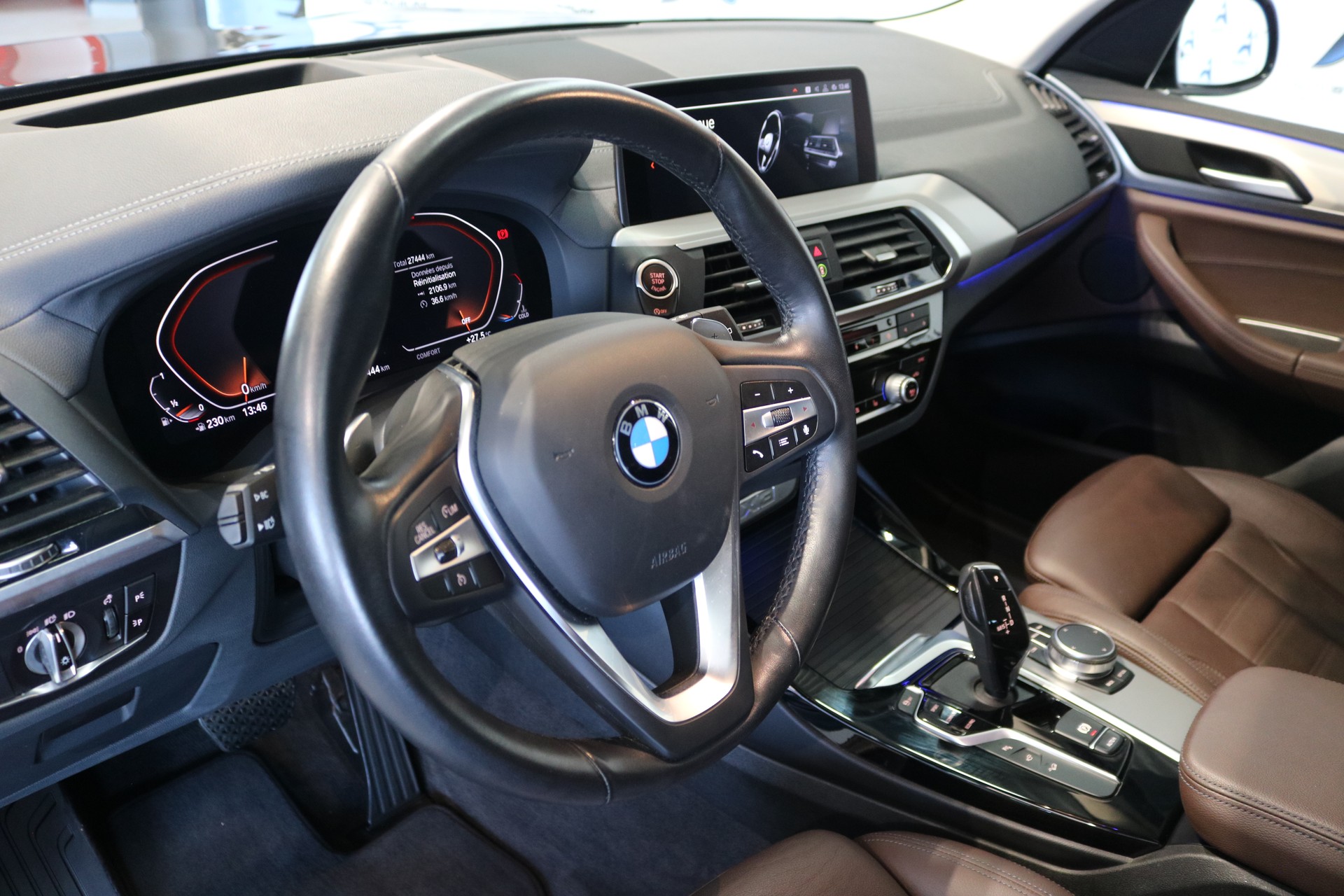 BMW X3 xDrive 30i Luxury Line Steptronic-showroom-element-1