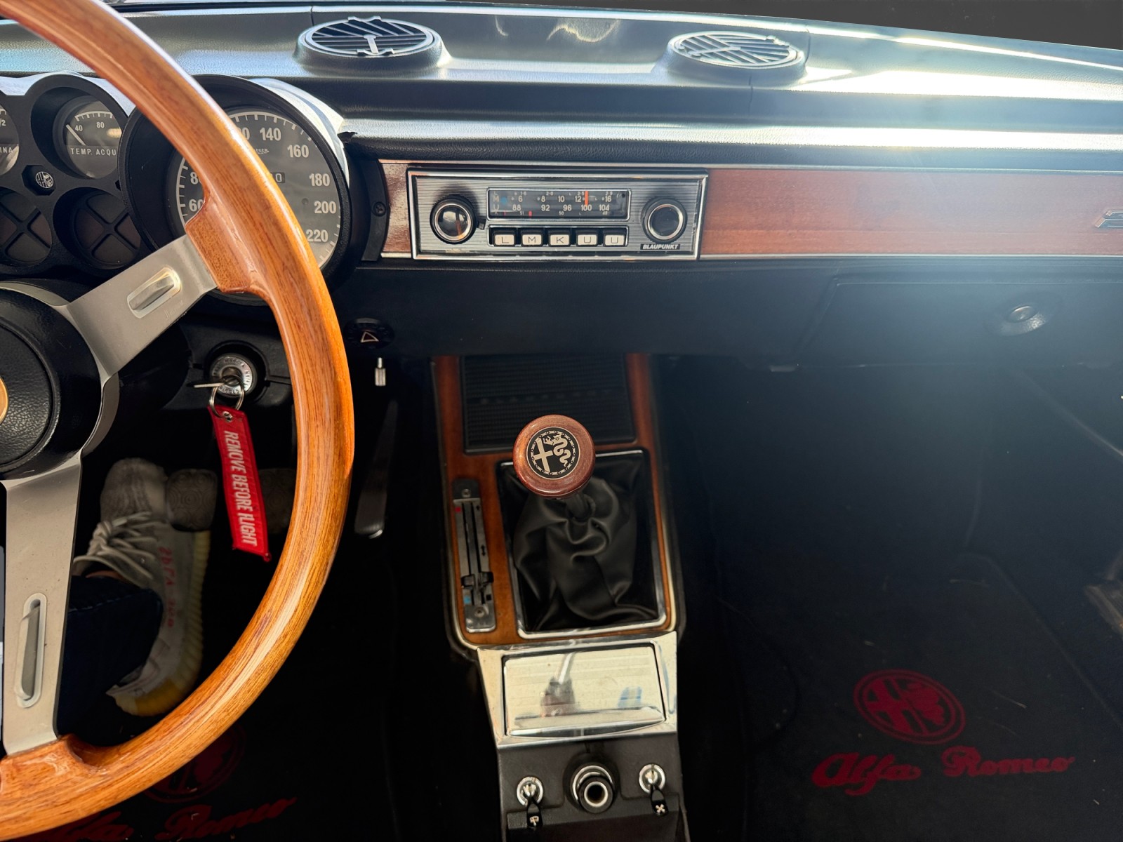 ALFA ROMEO 2000-image-11