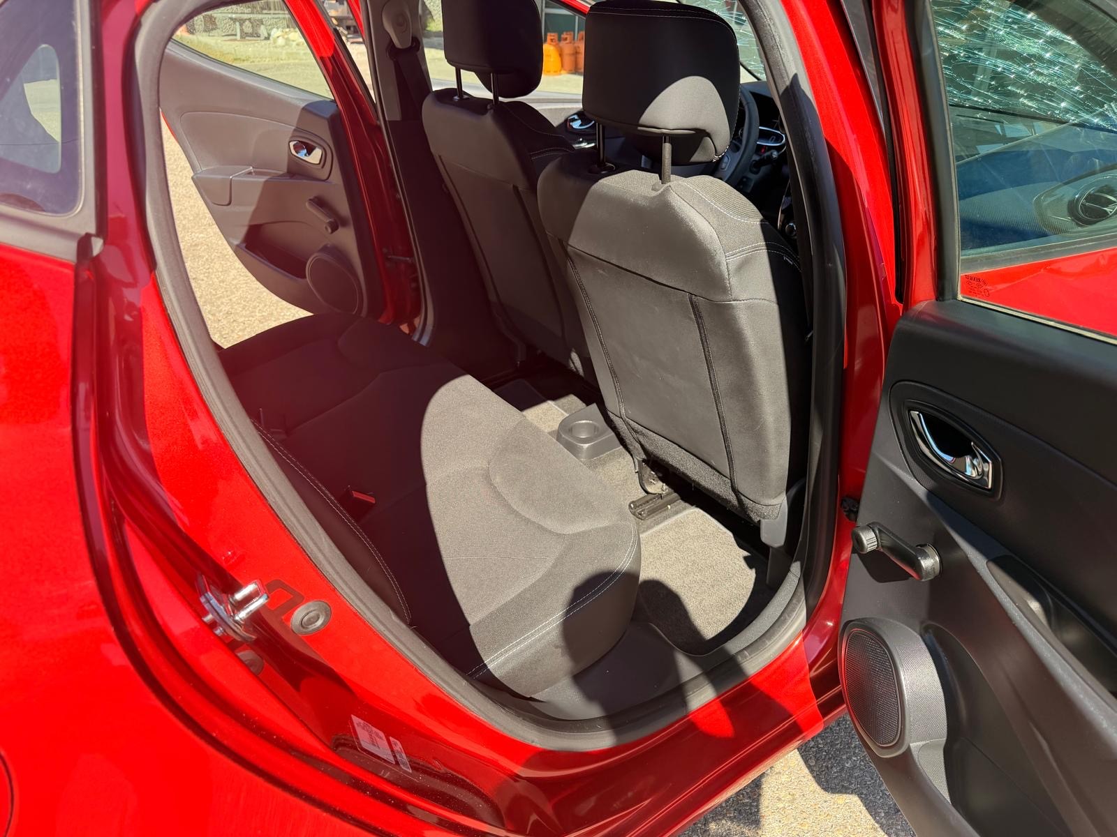 RENAULT Clio 0.9 12V Expression-image-12