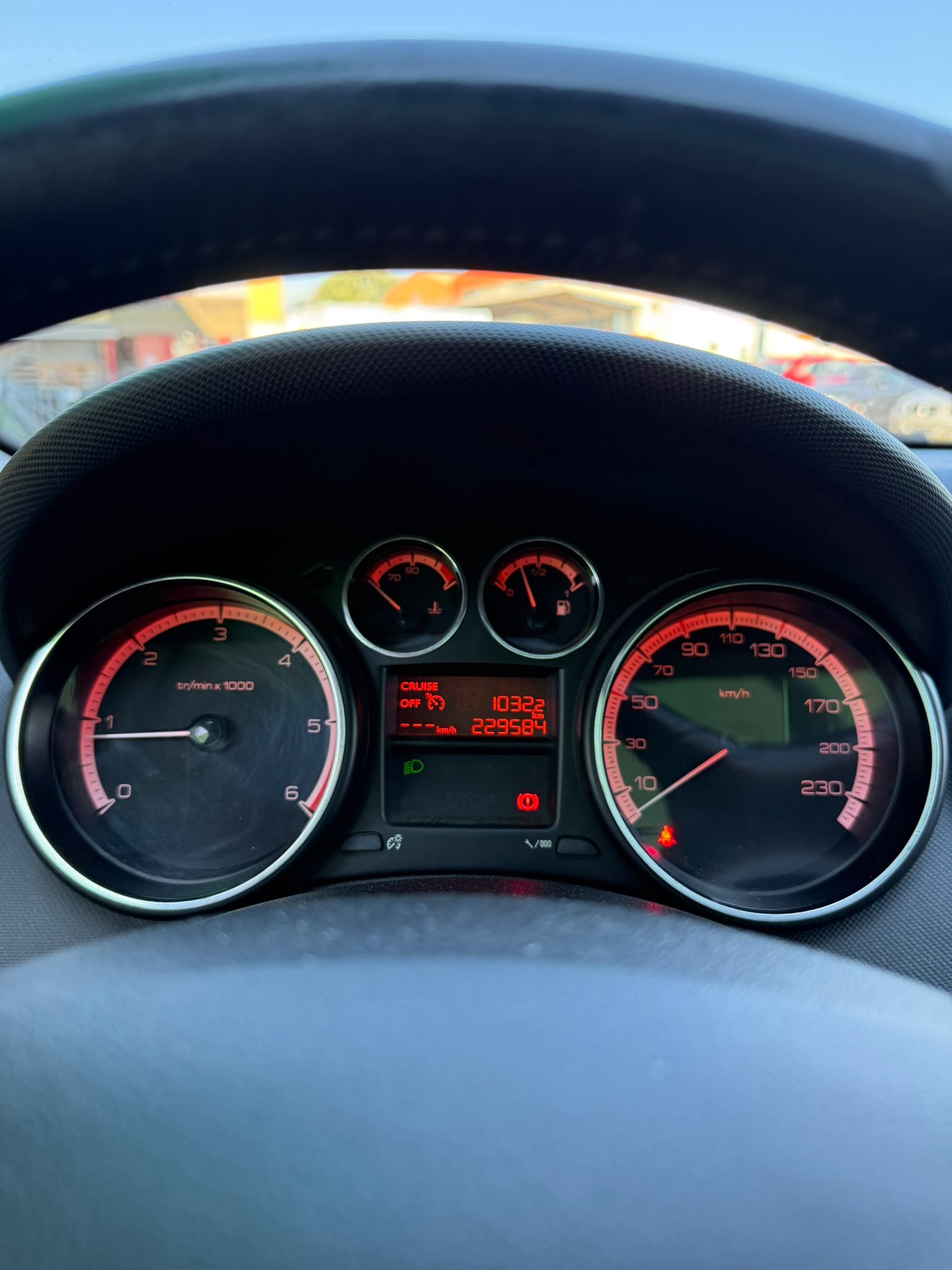 PEUGEOT 308 SW 1.6 HDI Access-image-12