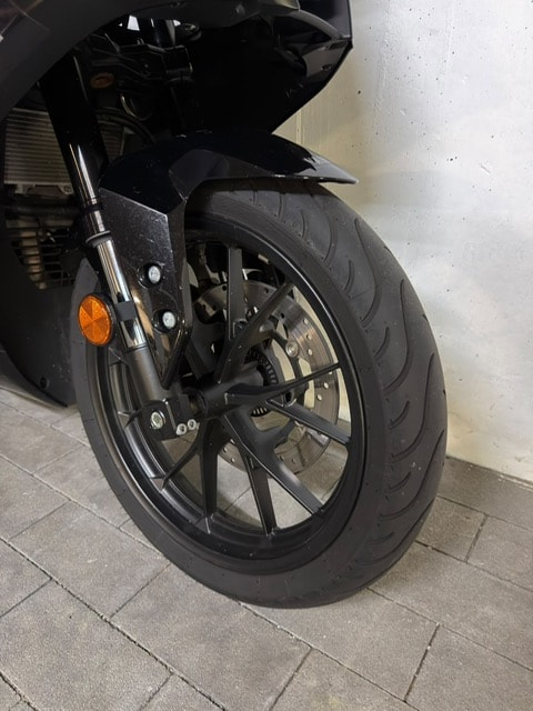 YAMAHA YZF-R 125 ABS-image-3